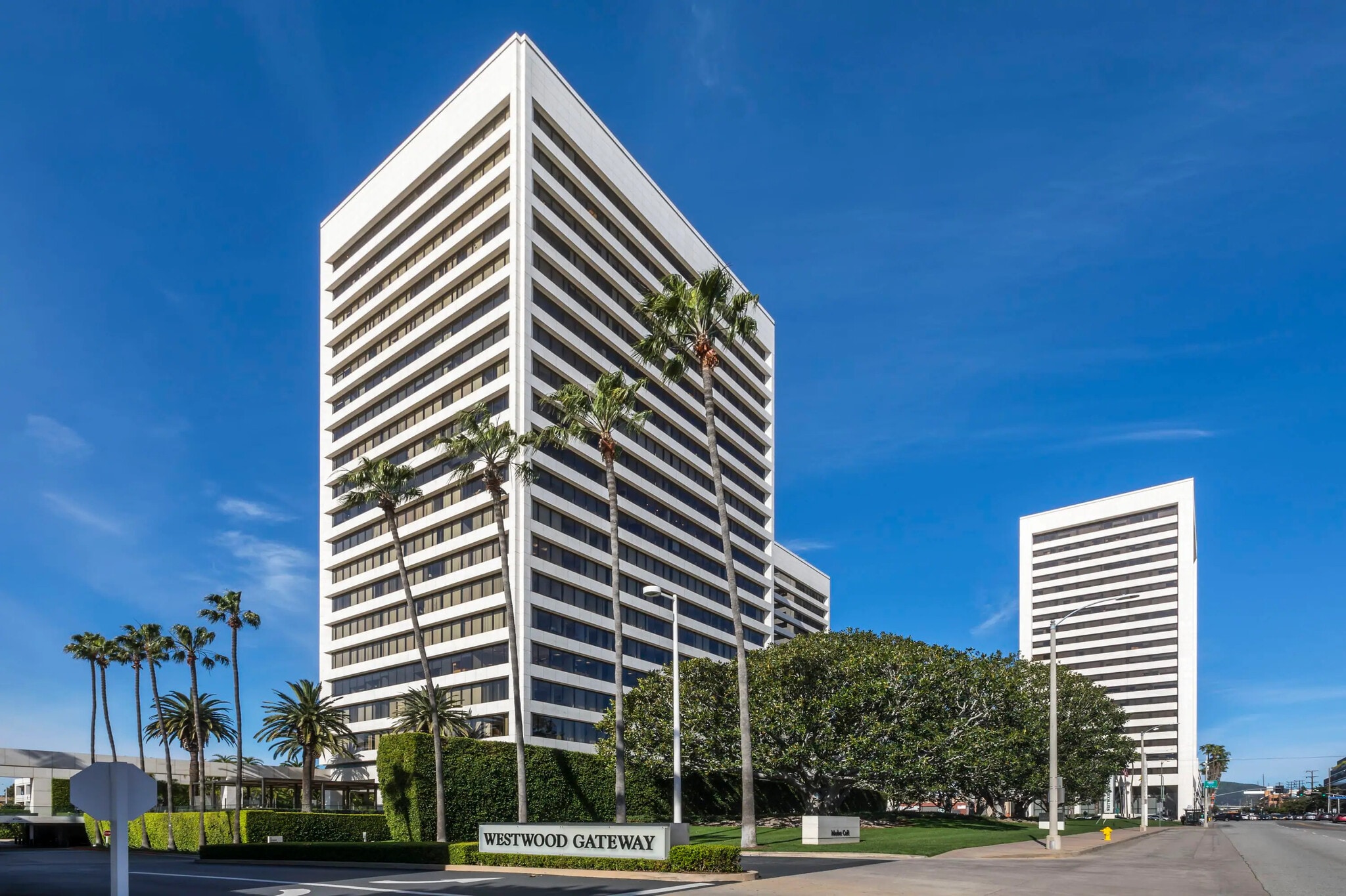 11100 Santa Monica Blvd, Los Angeles, CA for Rent