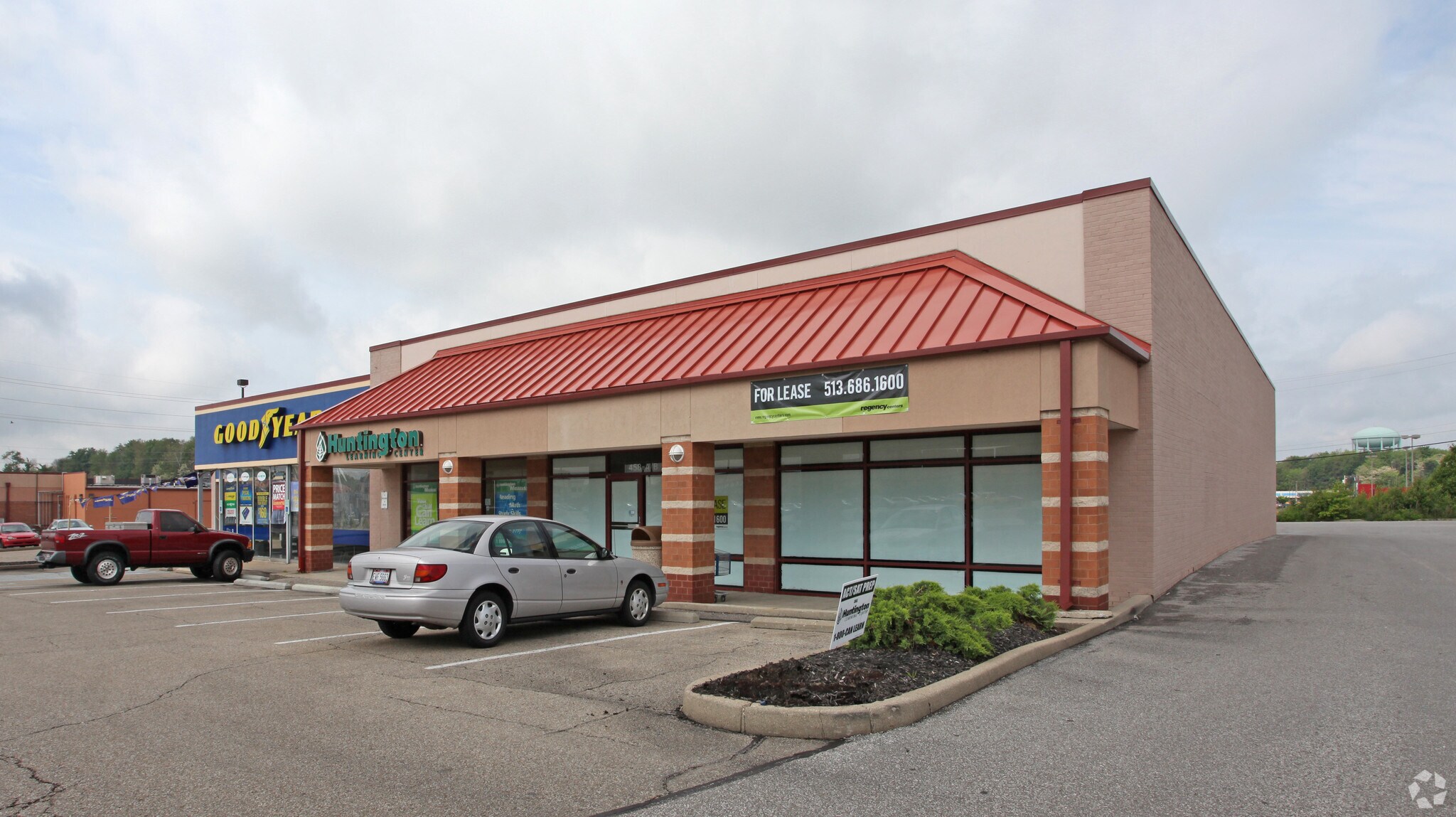 8800 Beechmont Ave, Cincinnati, OH for Rent