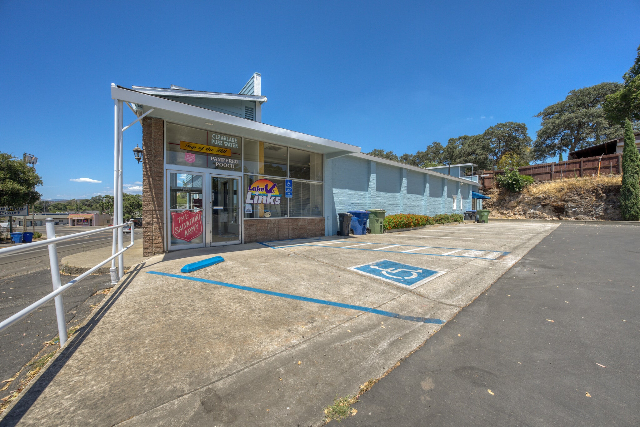 14420 Lakeshore Dr, Clearlake, CA for Sale