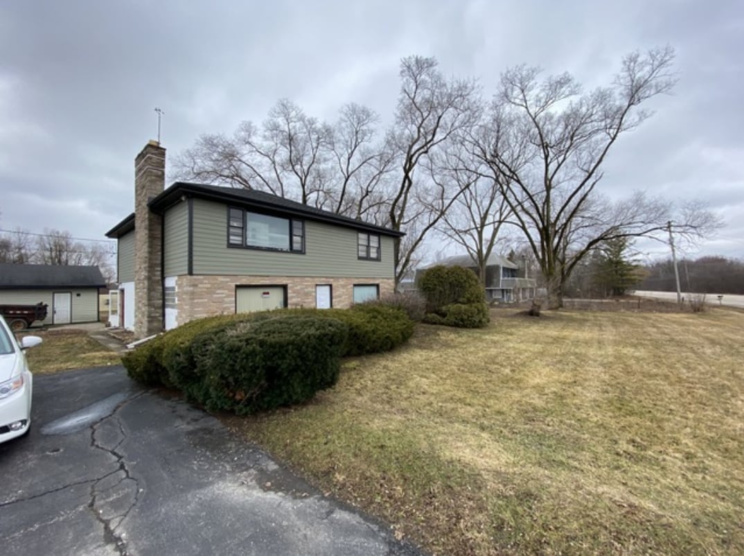 25867 W Grass Lake Rd, Antioch, IL for Rent