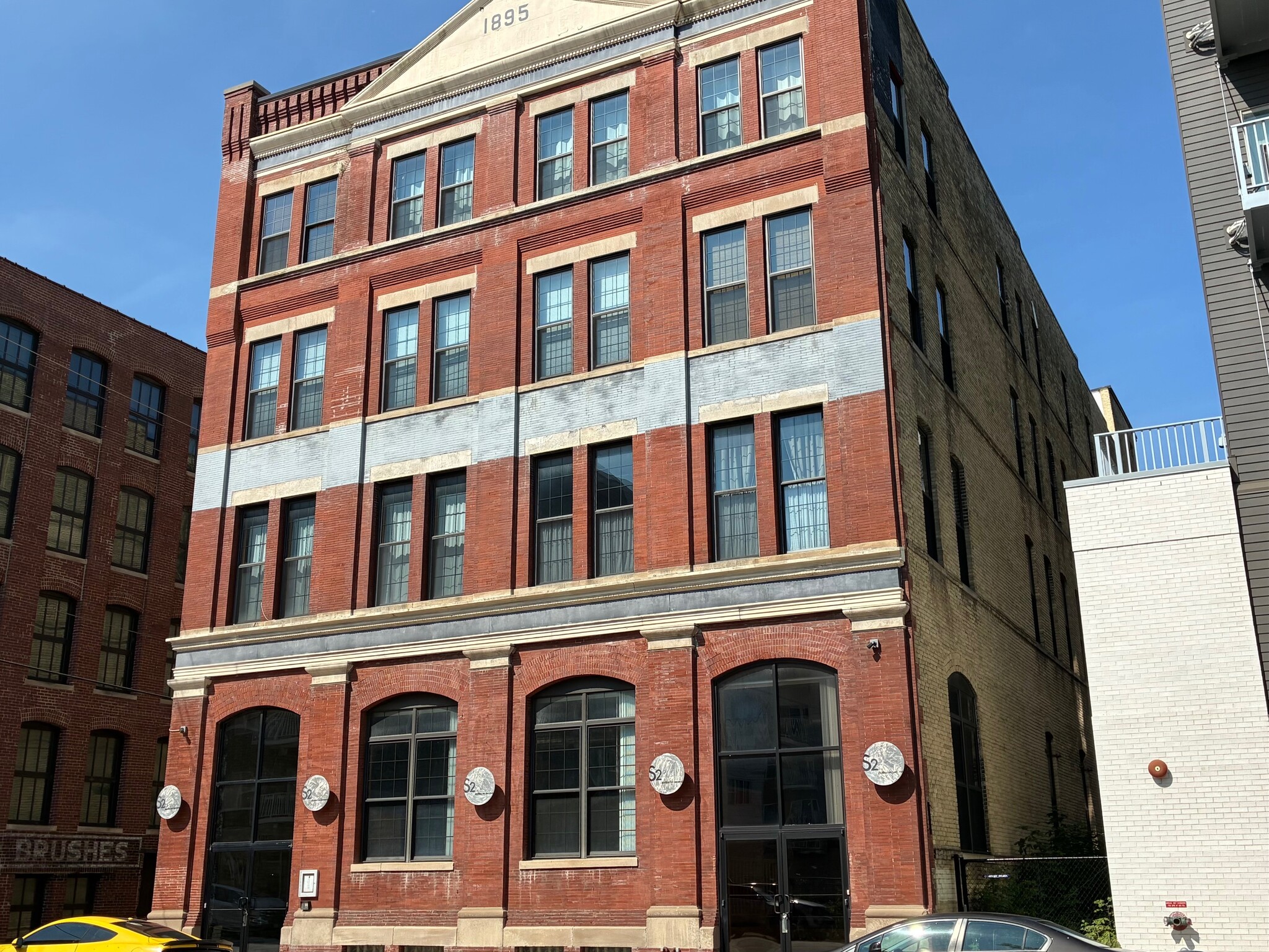 1017 S 2nd St, Milwaukee, WI for Sale