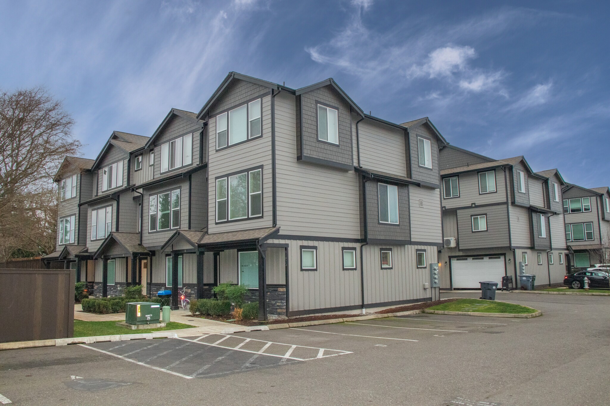 17825 22nd Ave E, Tacoma, WA for Sale