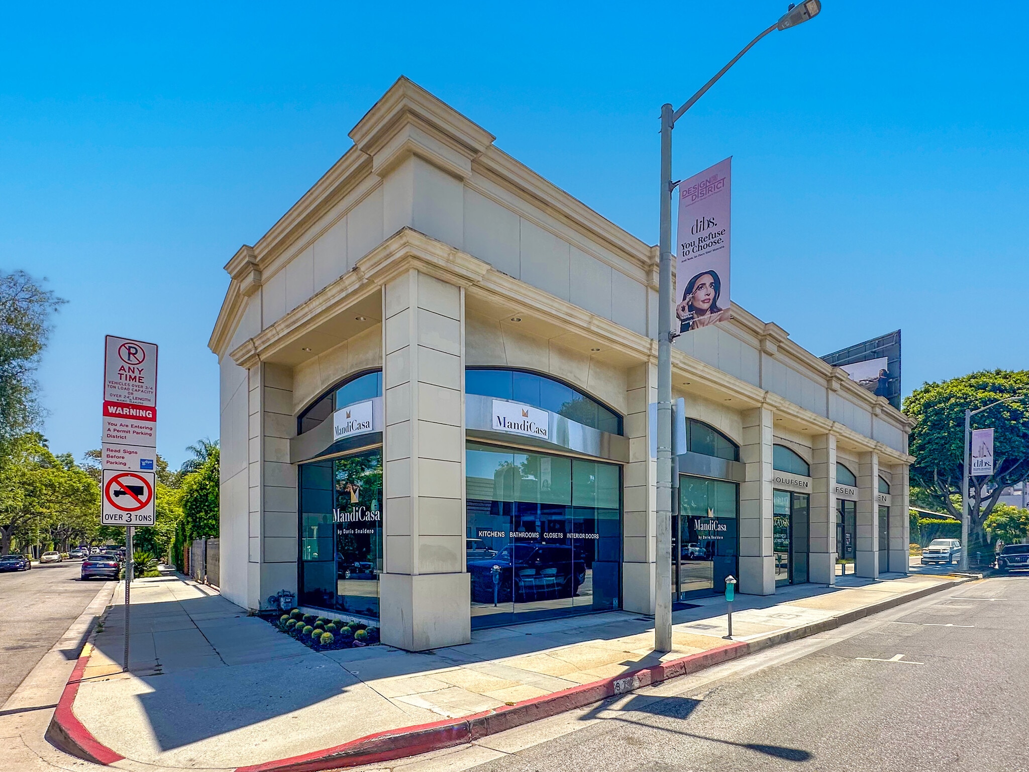 370-372 N Robertson Blvd, West Hollywood, CA for Rent