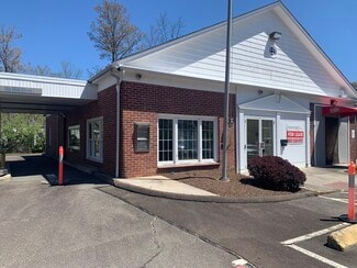 Shelton, CT Retail - 5 Huntington St