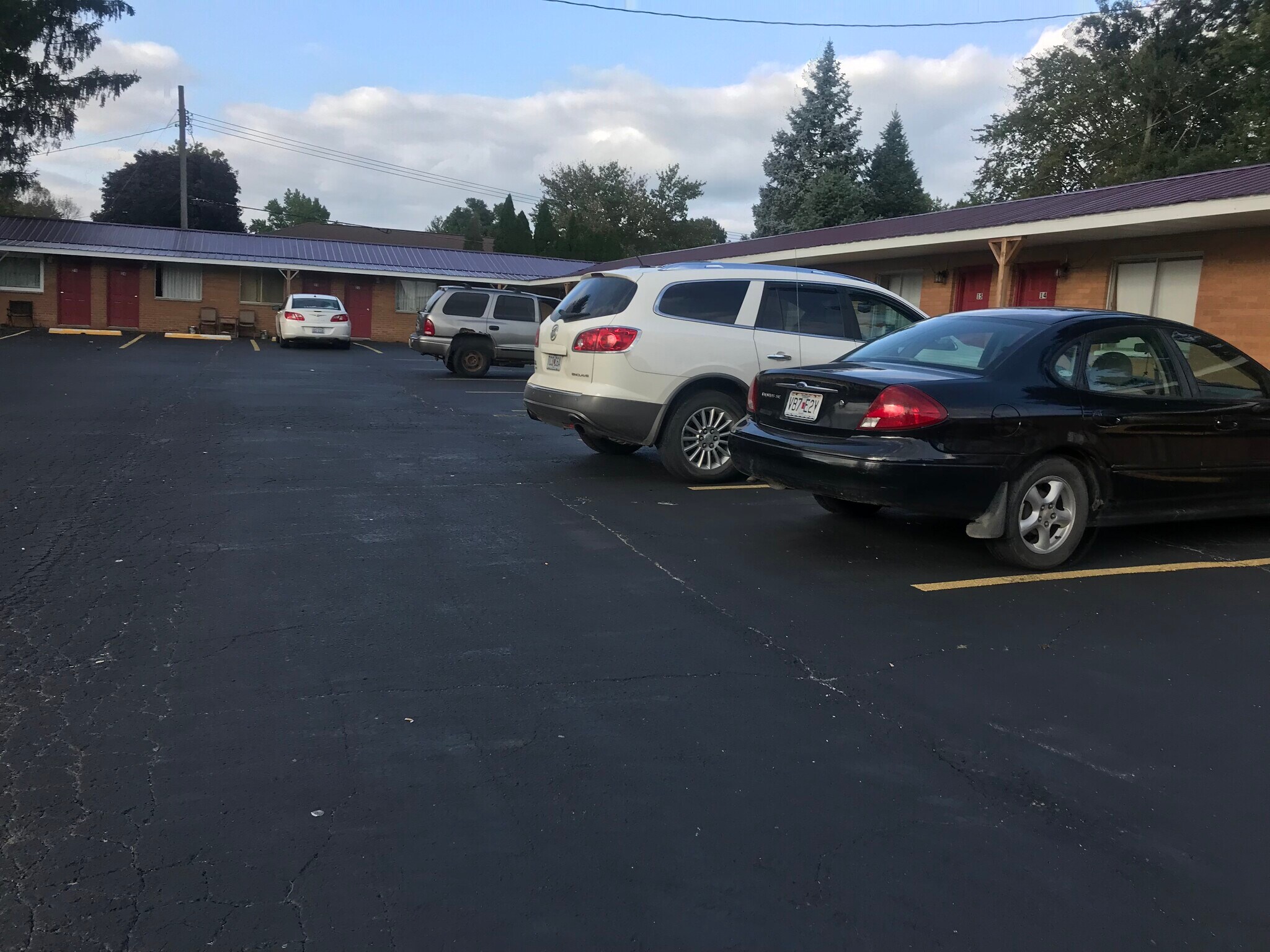 555 W Clinton St Rushville, IL 62681 Hospitality Property for Sale on