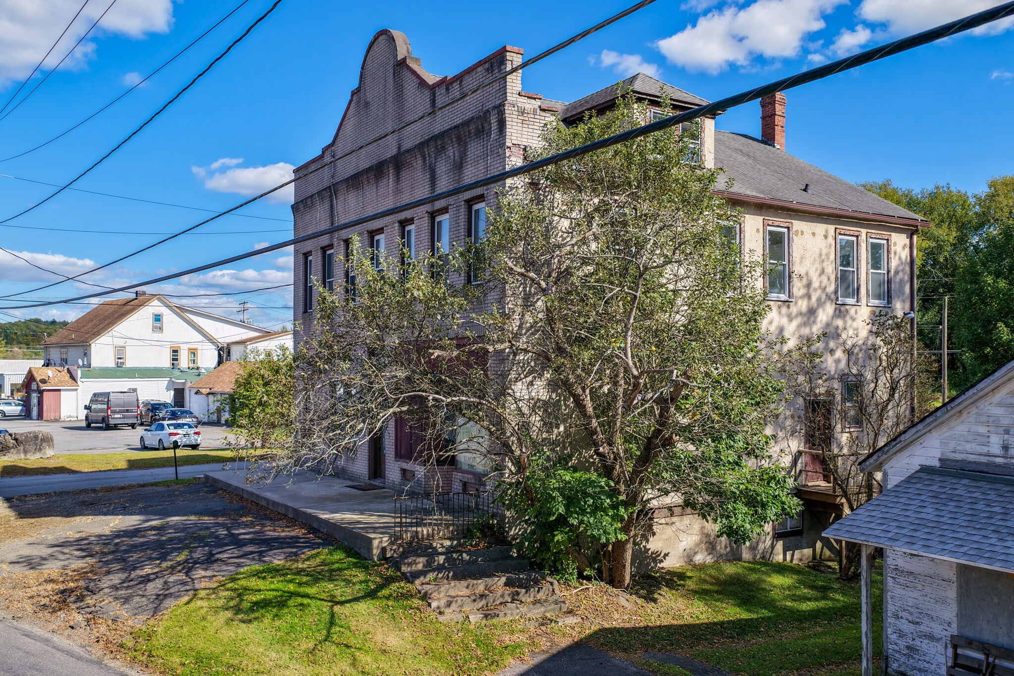 9 Mongaup Rd, Hurleyville, NY for Sale