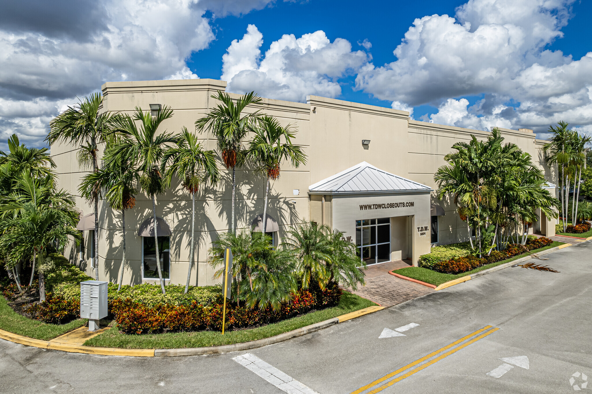 5501-5553 N Nob Hill Rd, Sunrise, FL for Rent