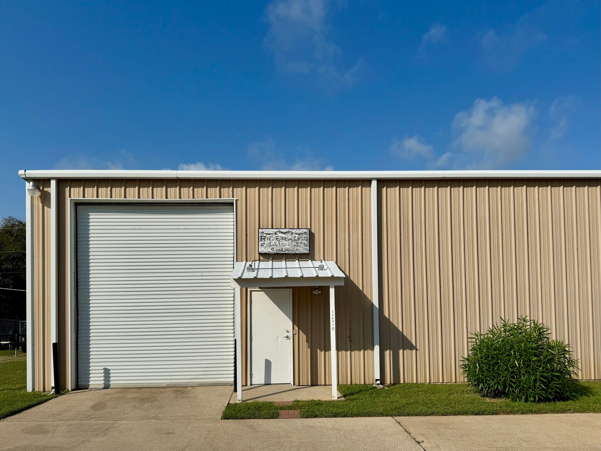 11405 N Dowling Rd, College Station, TX for Rent