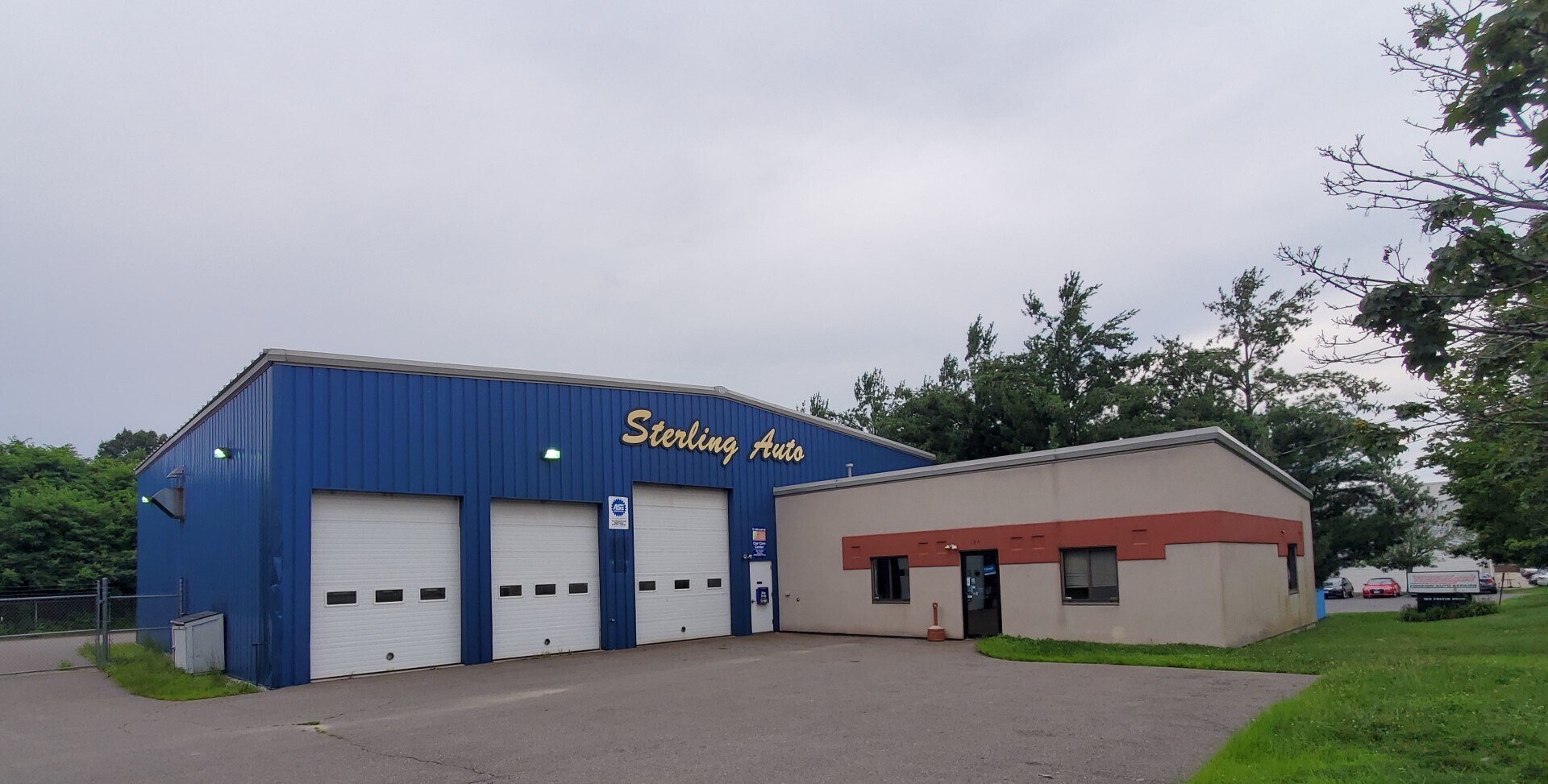 125 Faltin Dr Manchester, NH 03103 Industrial Property for Sale on