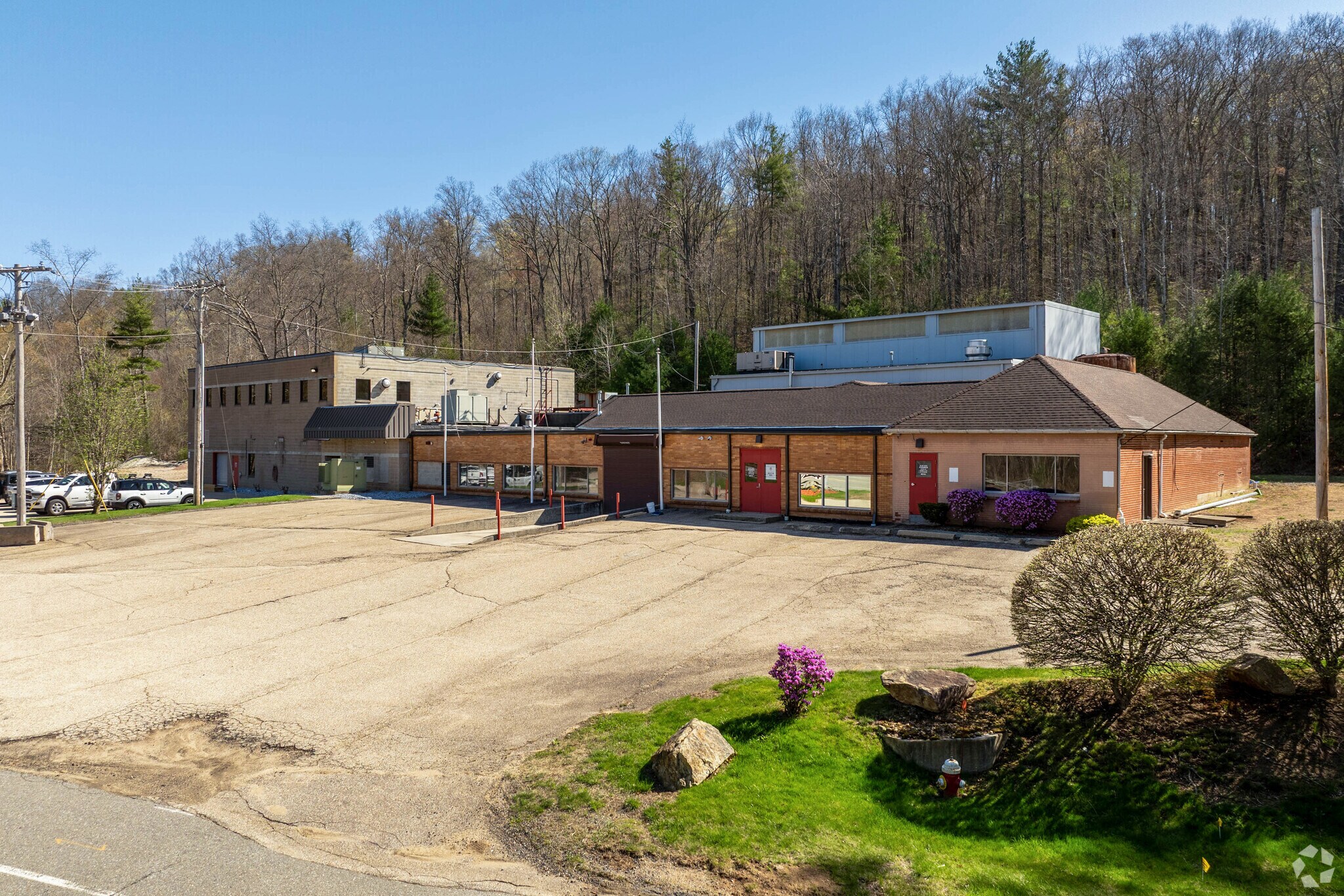 24 E Brookfield Rd, North Brookfield, MA for Sale