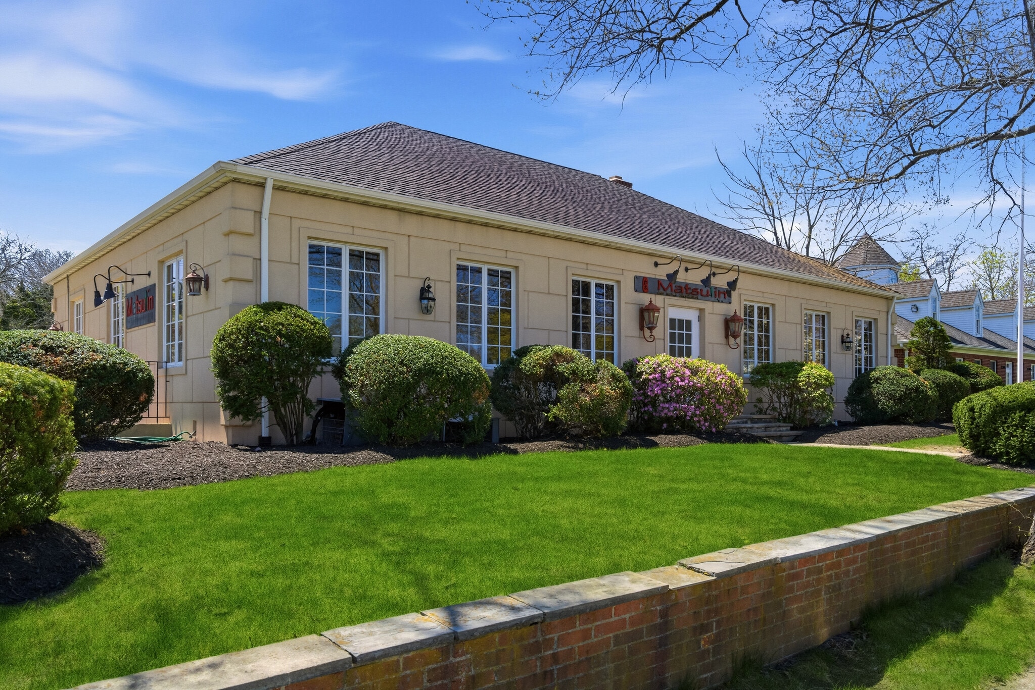 131 W Montauk Hwy, Hampton Bays, NY for Sale