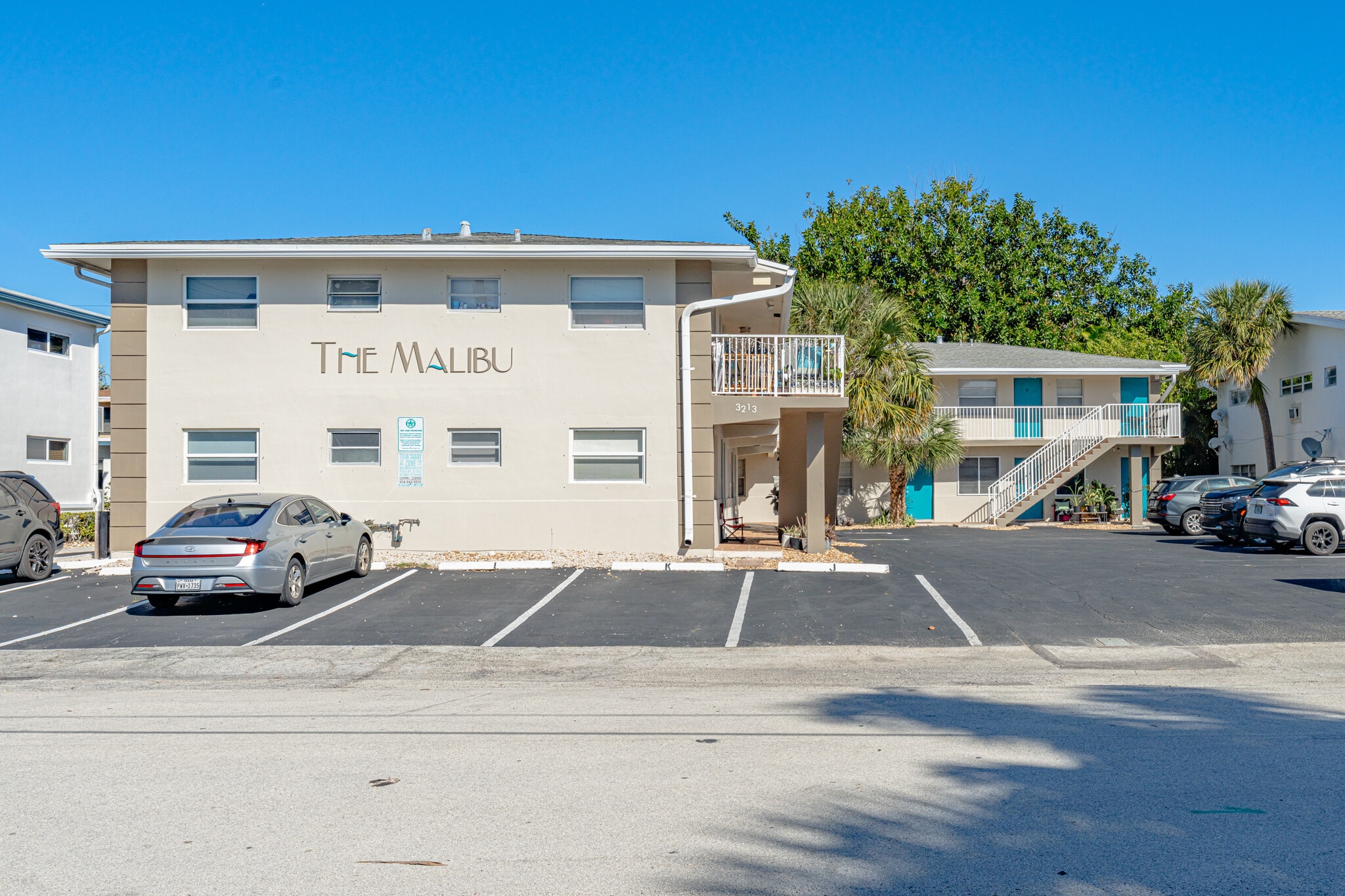 3213 SE 12th St, Pompano Beach, FL for Sale