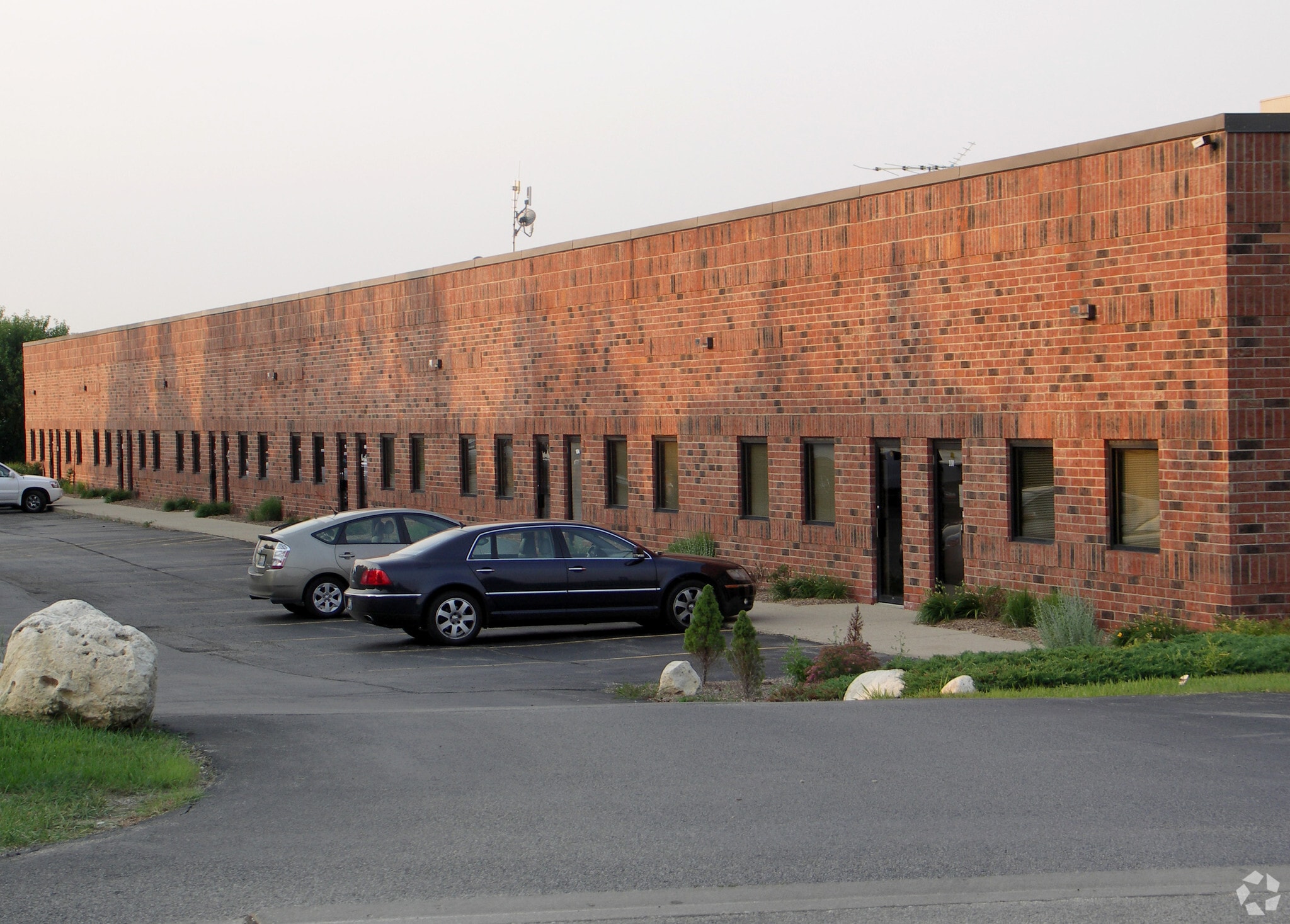 28144 W Industrial Ave, Lake Barrington, IL for Rent