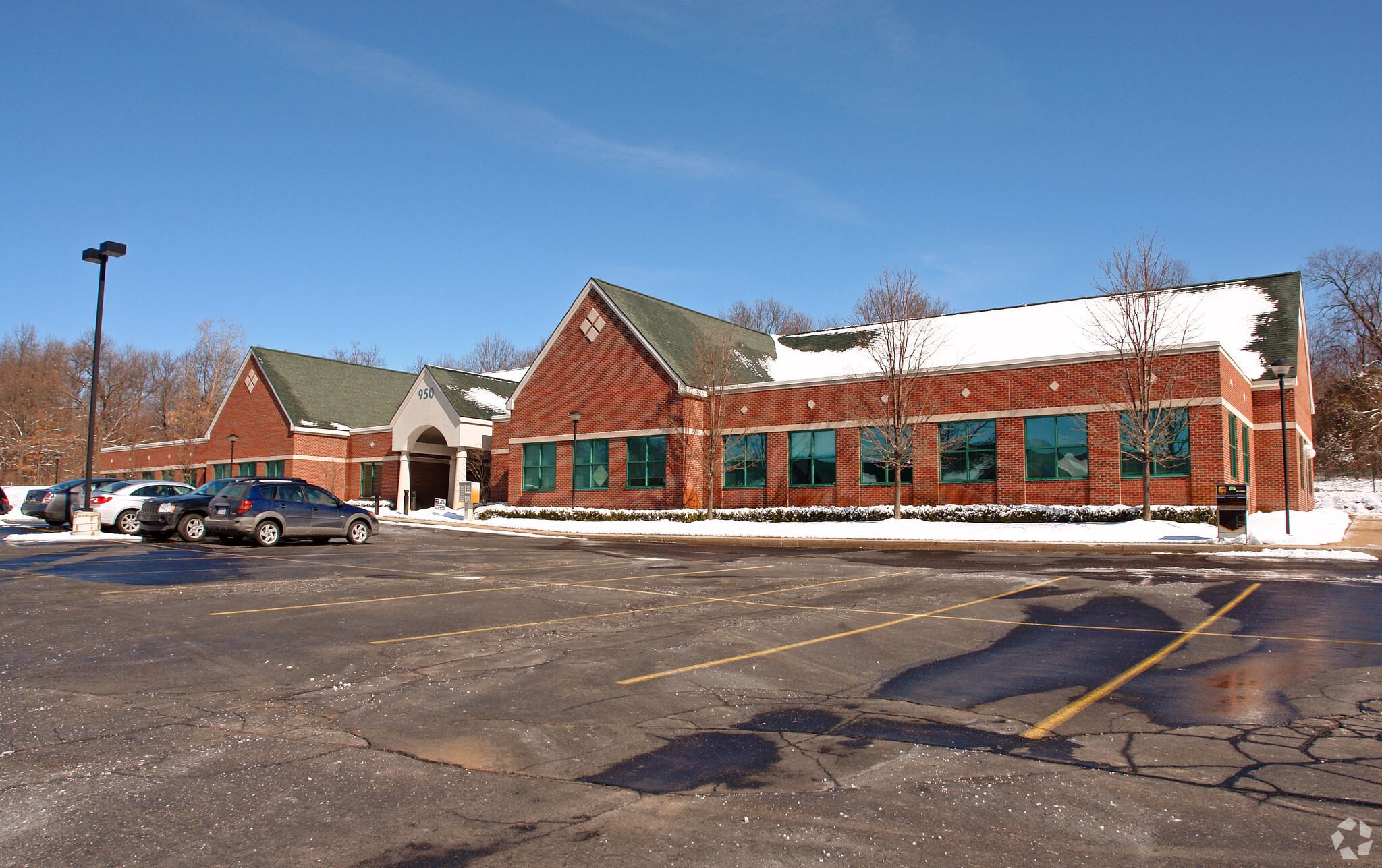 950 Corporate Office Dr, Milford, MI for Rent