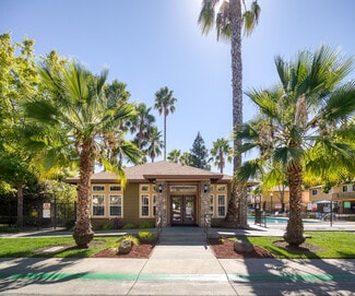 Sacramento, CA Apartments - 2900 Channel Ct