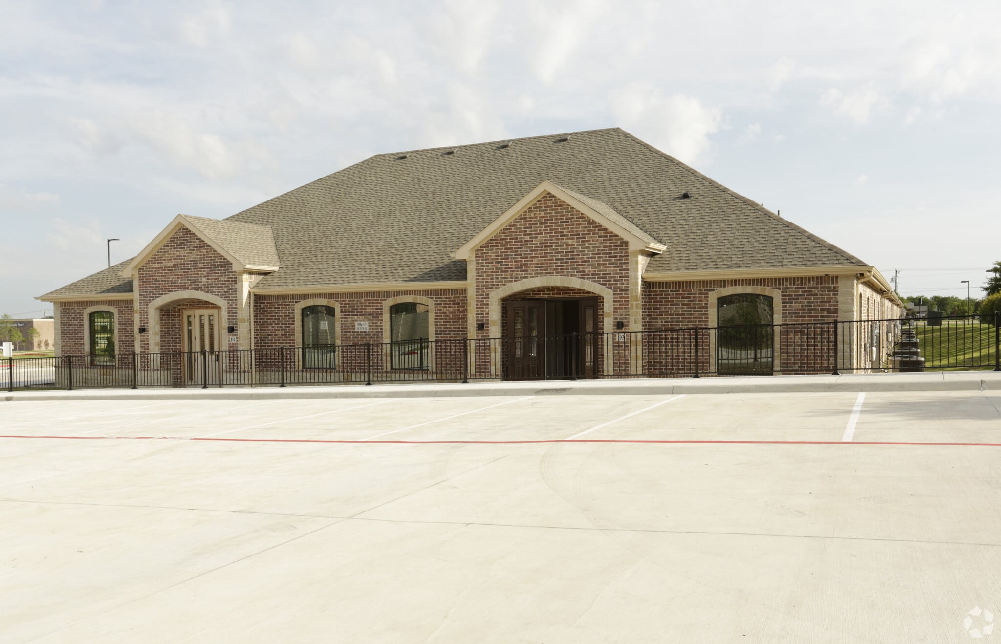 318 W FM 544, Murphy, TX for Sale