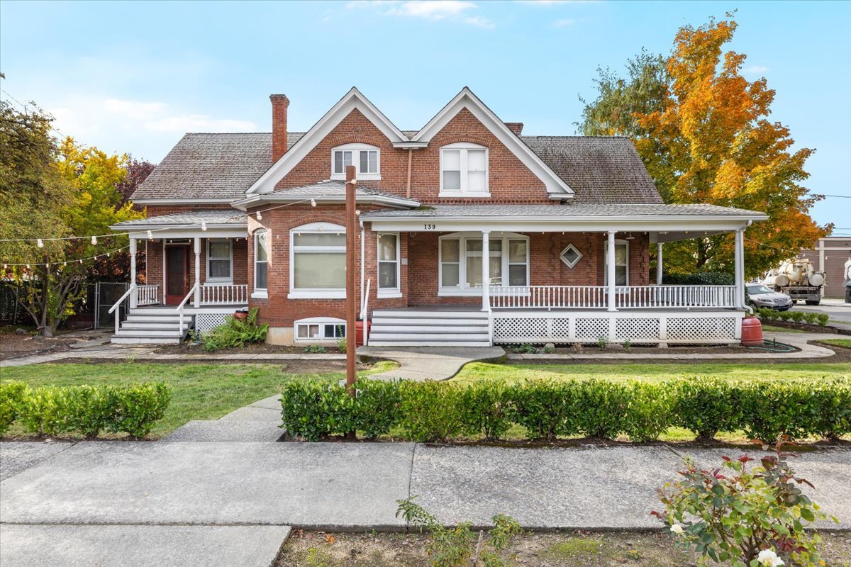 139 SW I St, Grants Pass, OR for Sale