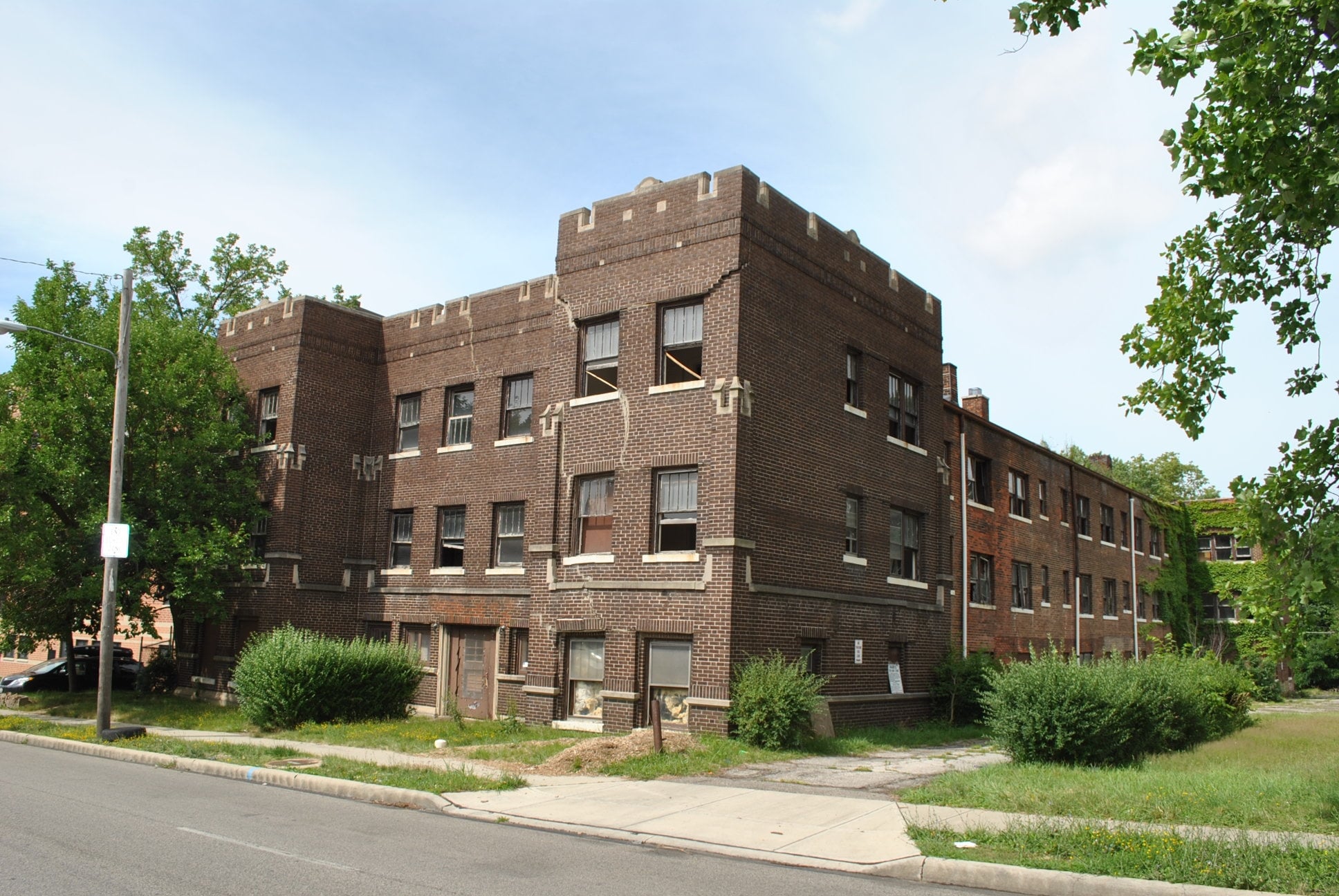 1835 Noble Rd, East Cleveland, OH for Sale