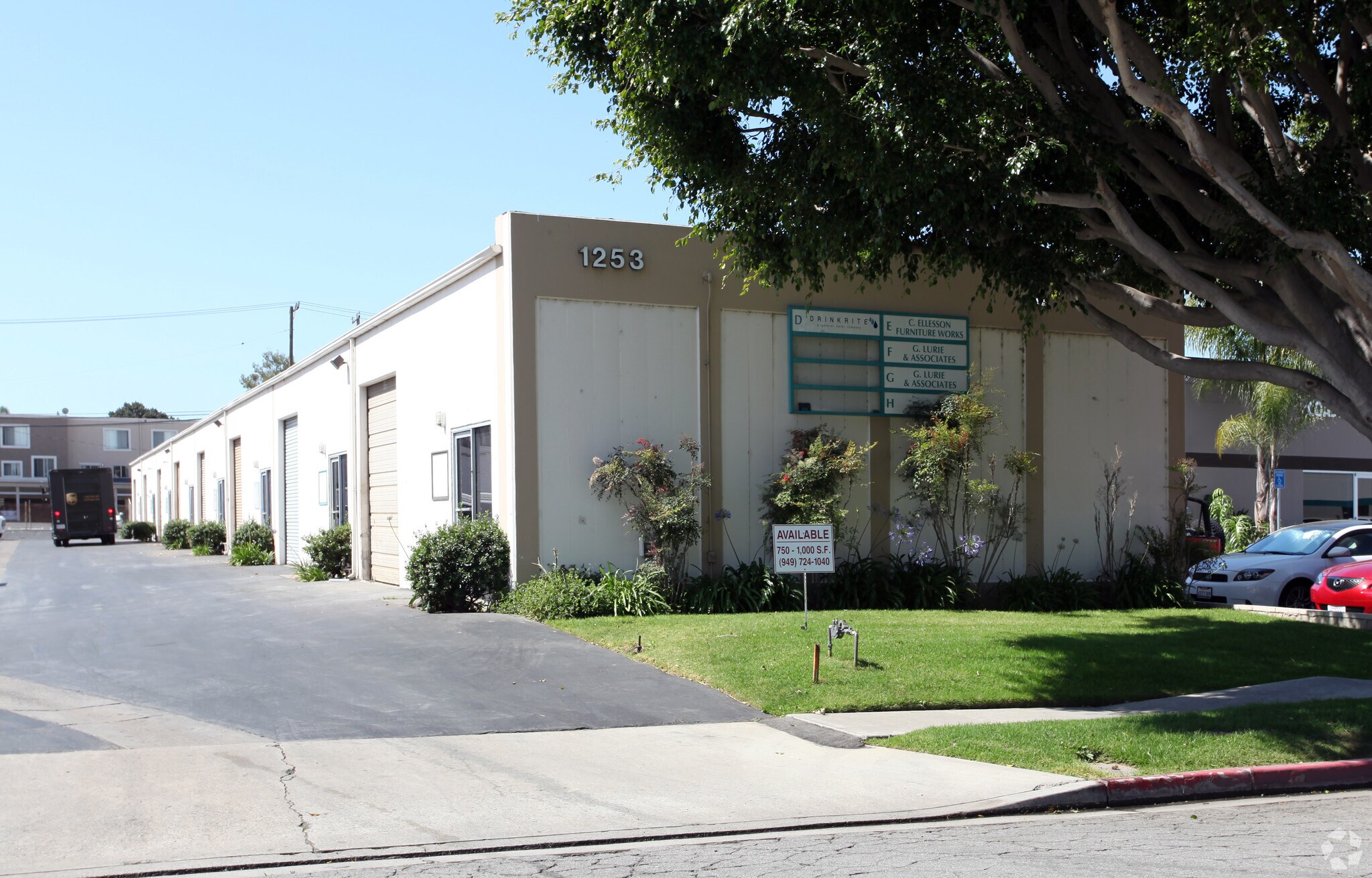 1253 Logan Ave, Costa Mesa, CA for Rent