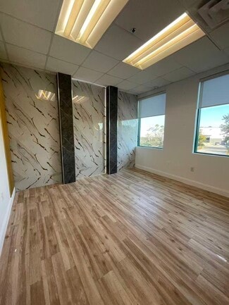 Orlando, FL Showroom - 7075 Kingspointe Pky