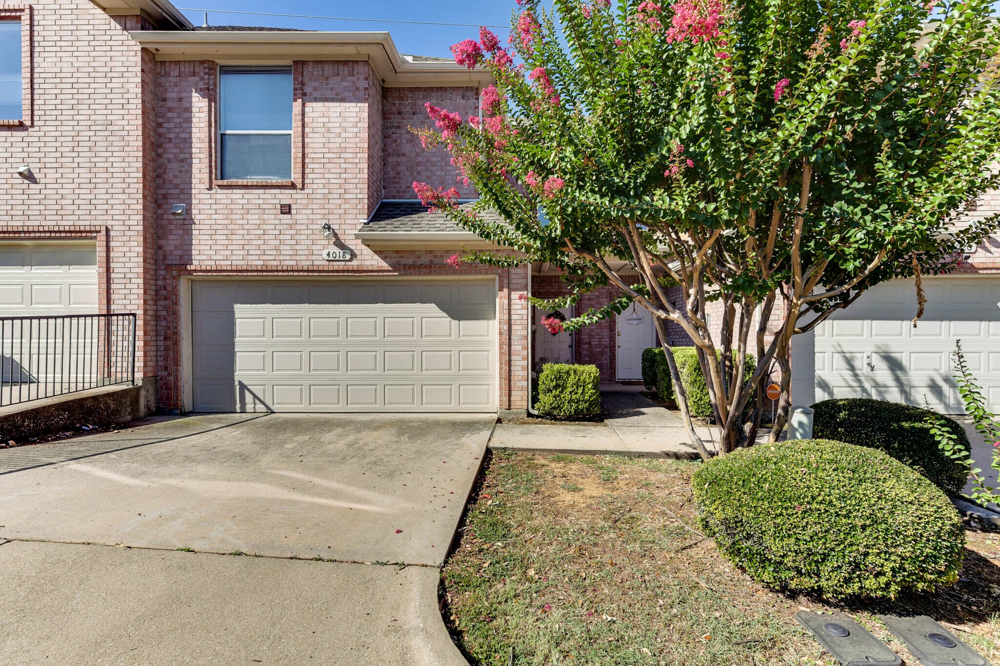 4009 & 4018 Willowrun Ln, Arlington, TX for Sale