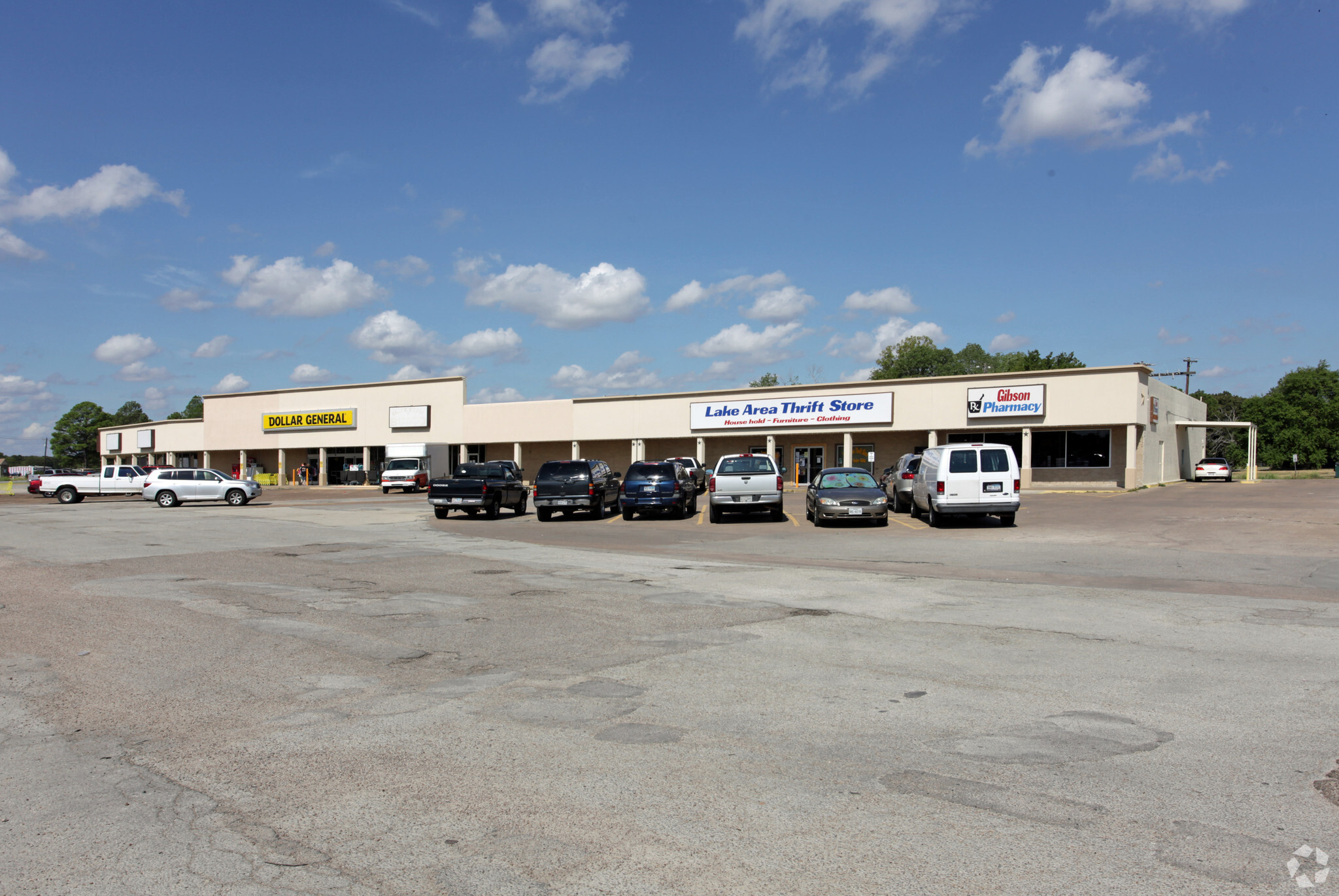 205 W Cedar Creek Pkwy, Seven Points, TX for Rent