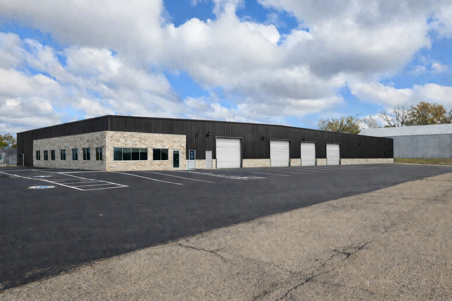 14836 W Ridge Ln, Dubuque, IA for Rent