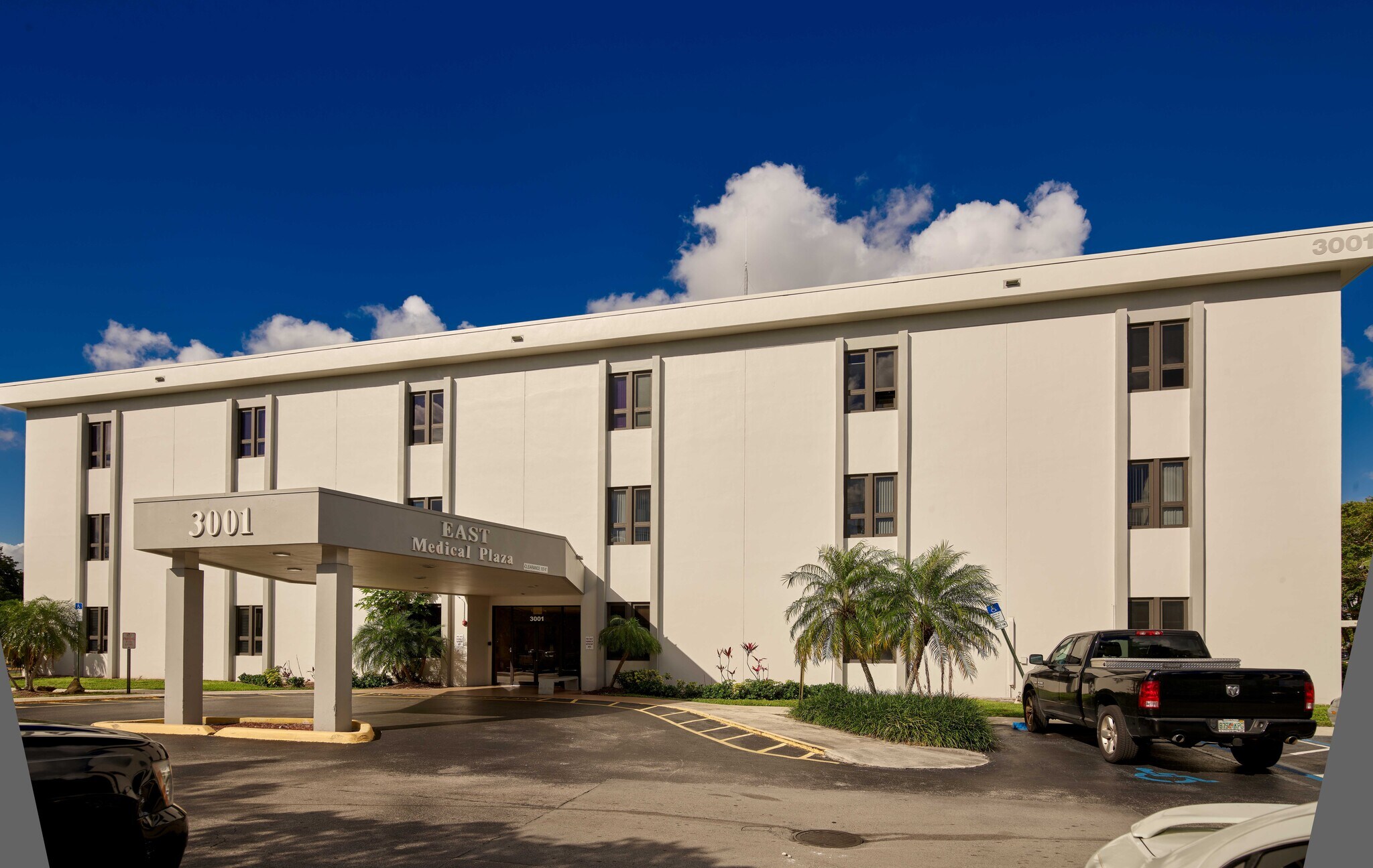 3001 NW 49th Ave, Lauderdale Lakes, FL for Rent