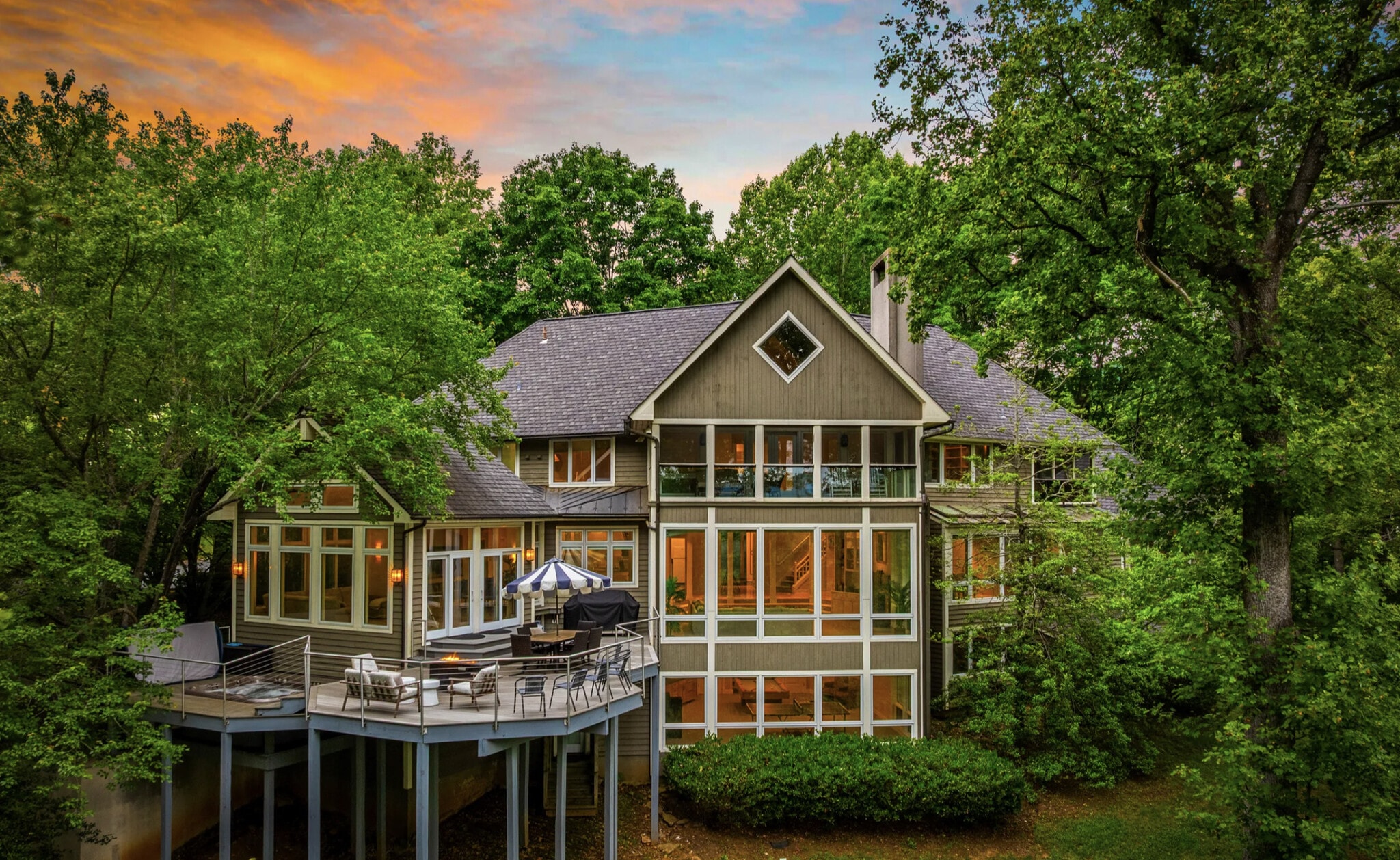 390 Saddleback Knl, Nellysford, VA for Sale