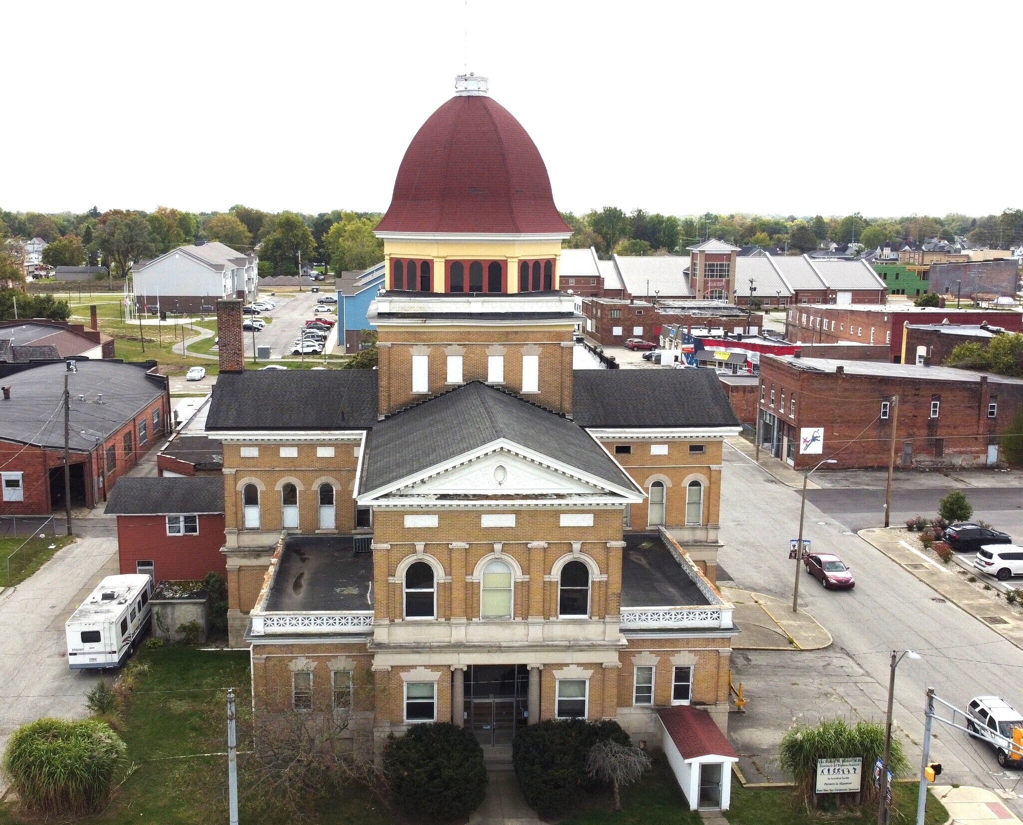 1601 Main St, Elwood, IN for Sale