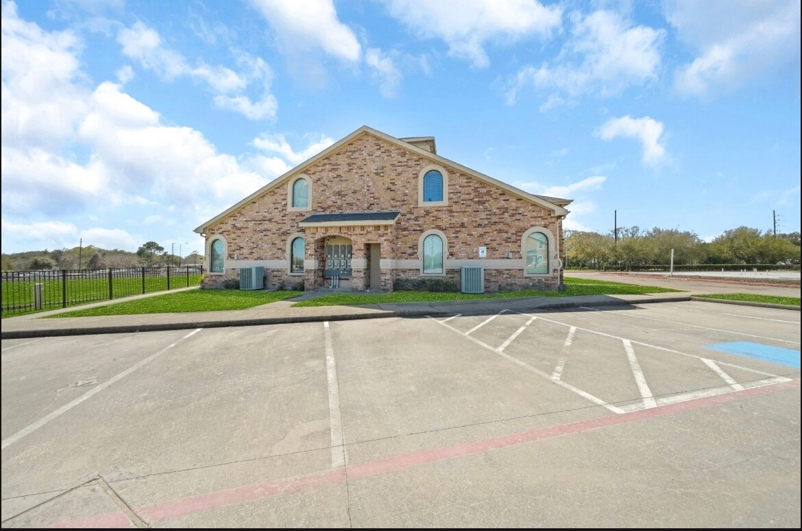 120 Eldridge Rd, Sugar Land, TX for Sale