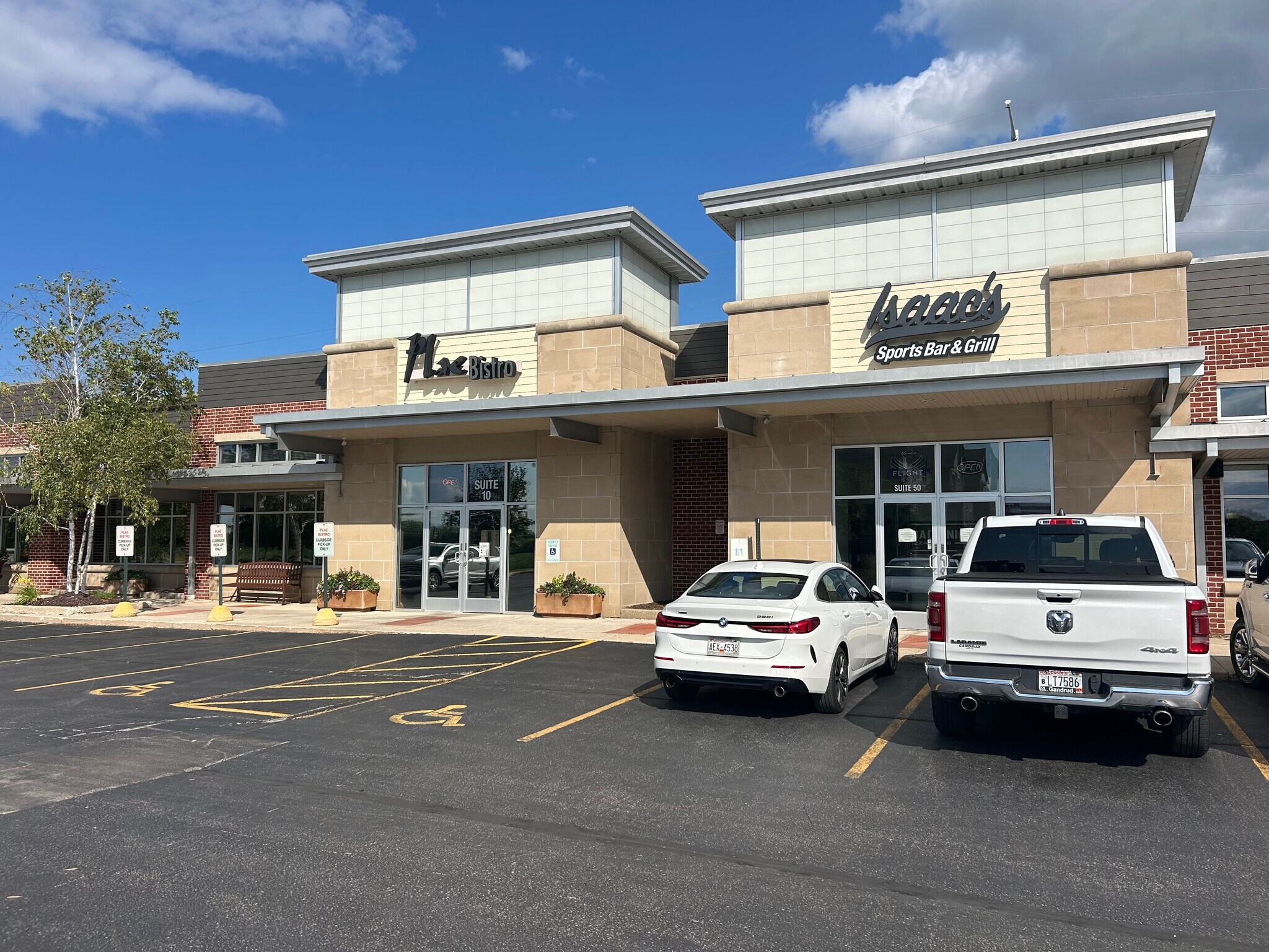 1671 Hoffman Rd, Green Bay, WI for Rent