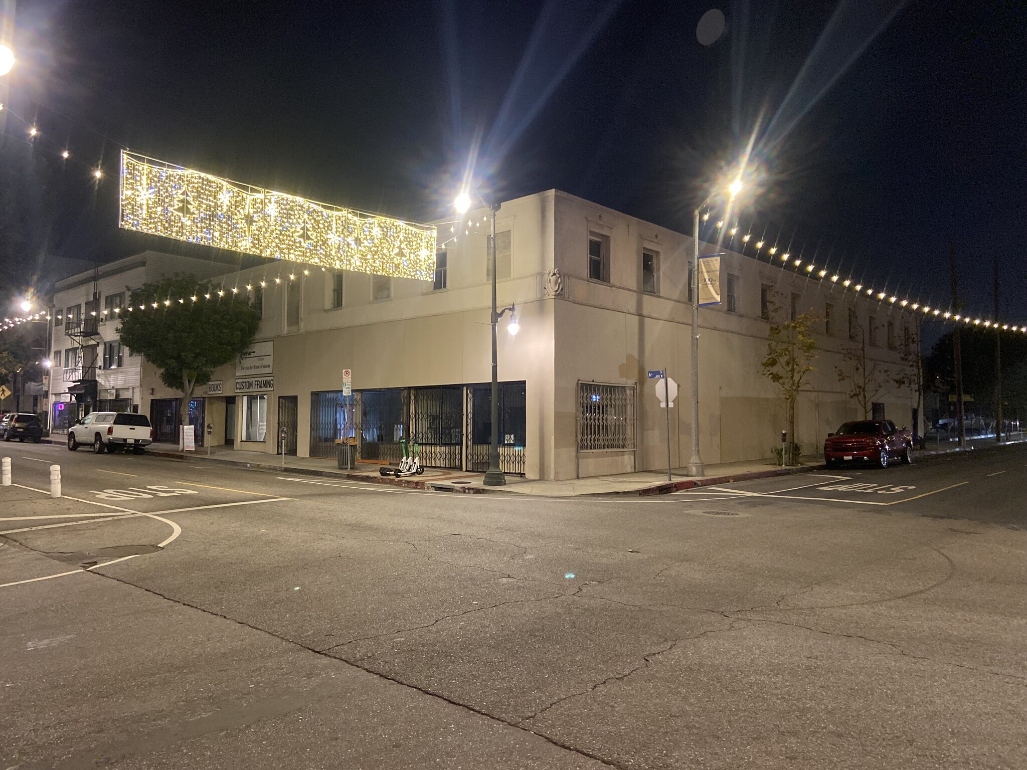 400-416 W 6th St, San Pedro, CA for Rent