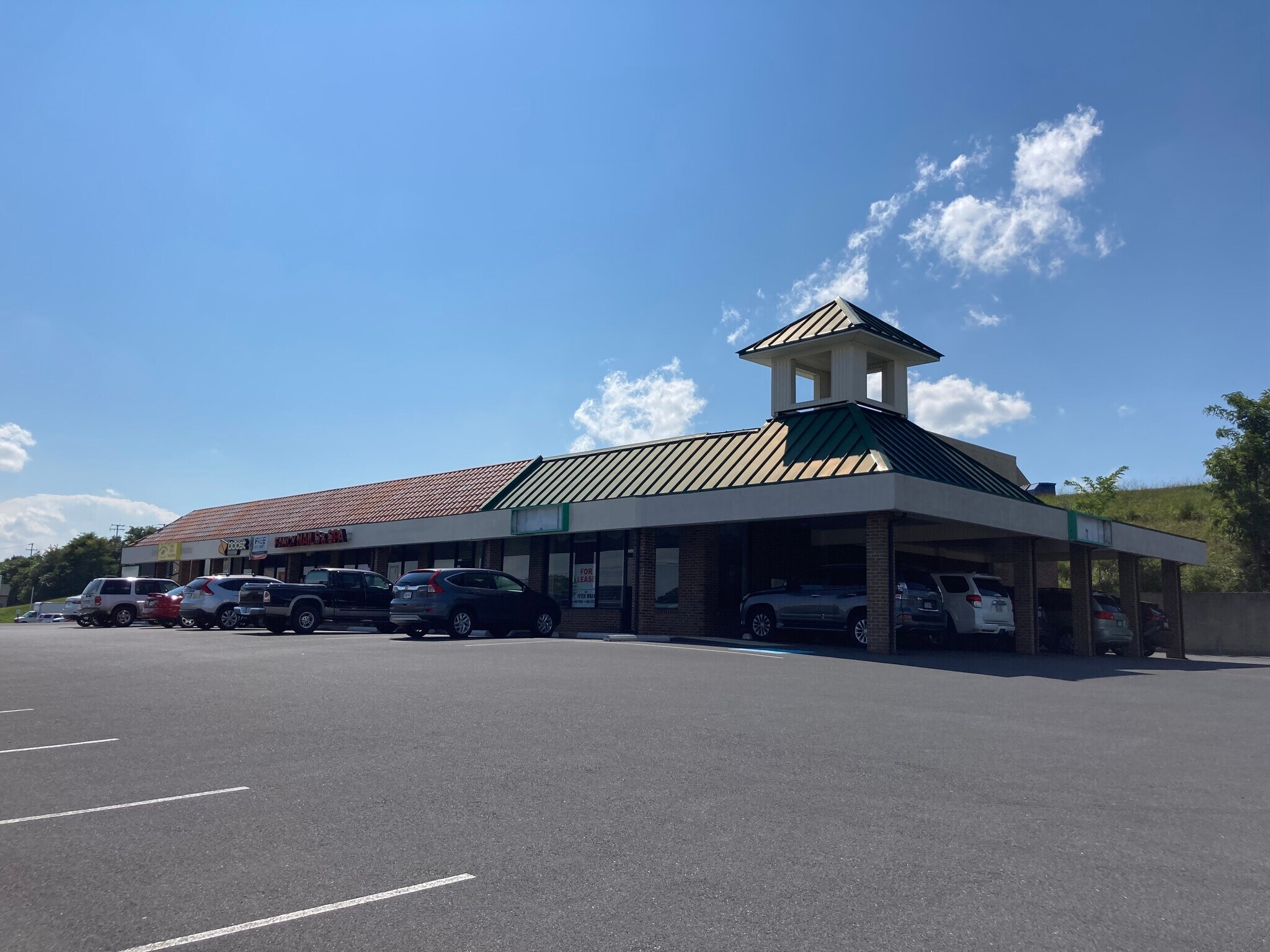 49 Lee Jackson Hwy, Staunton, VA for Rent