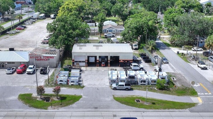 2016 W Memorial Blvd, Lakeland, FL for Rent