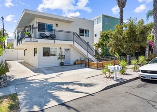 Dana Point, CA Apartments - 33751 Silver Lantern St