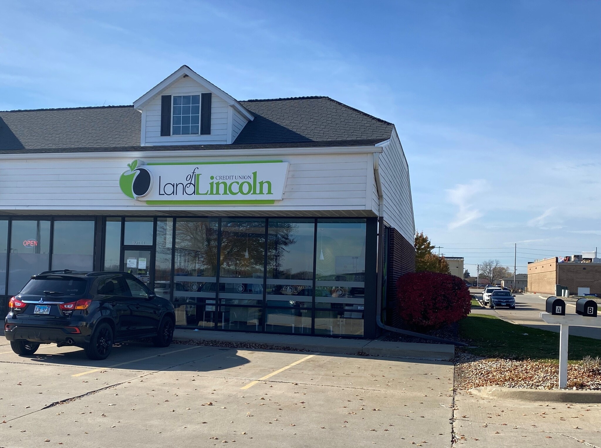 115 Susan Dr Normal, IL 61761 Retail Property for Lease on