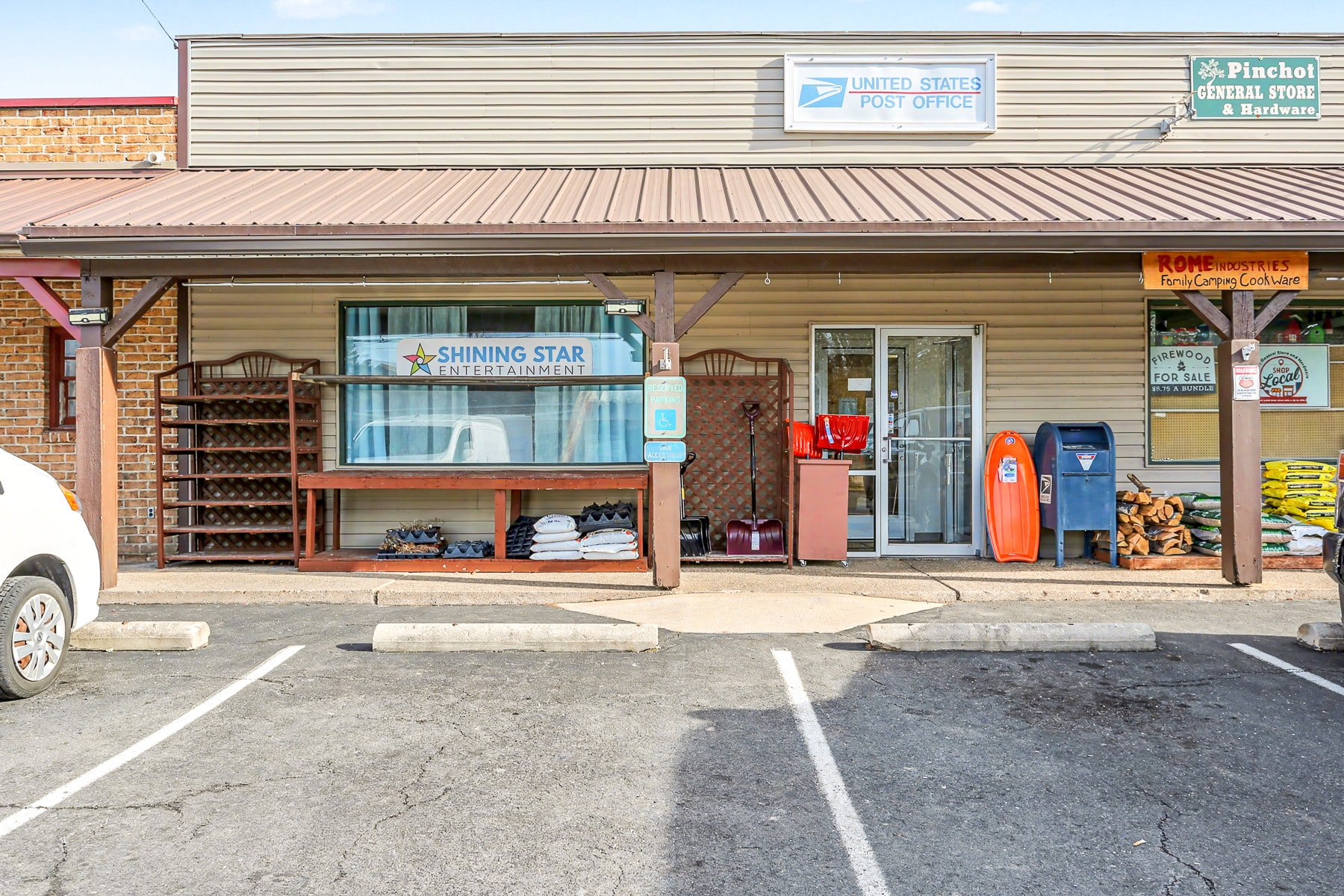 7489 Carlisle Rd, Rossville, PA for Sale