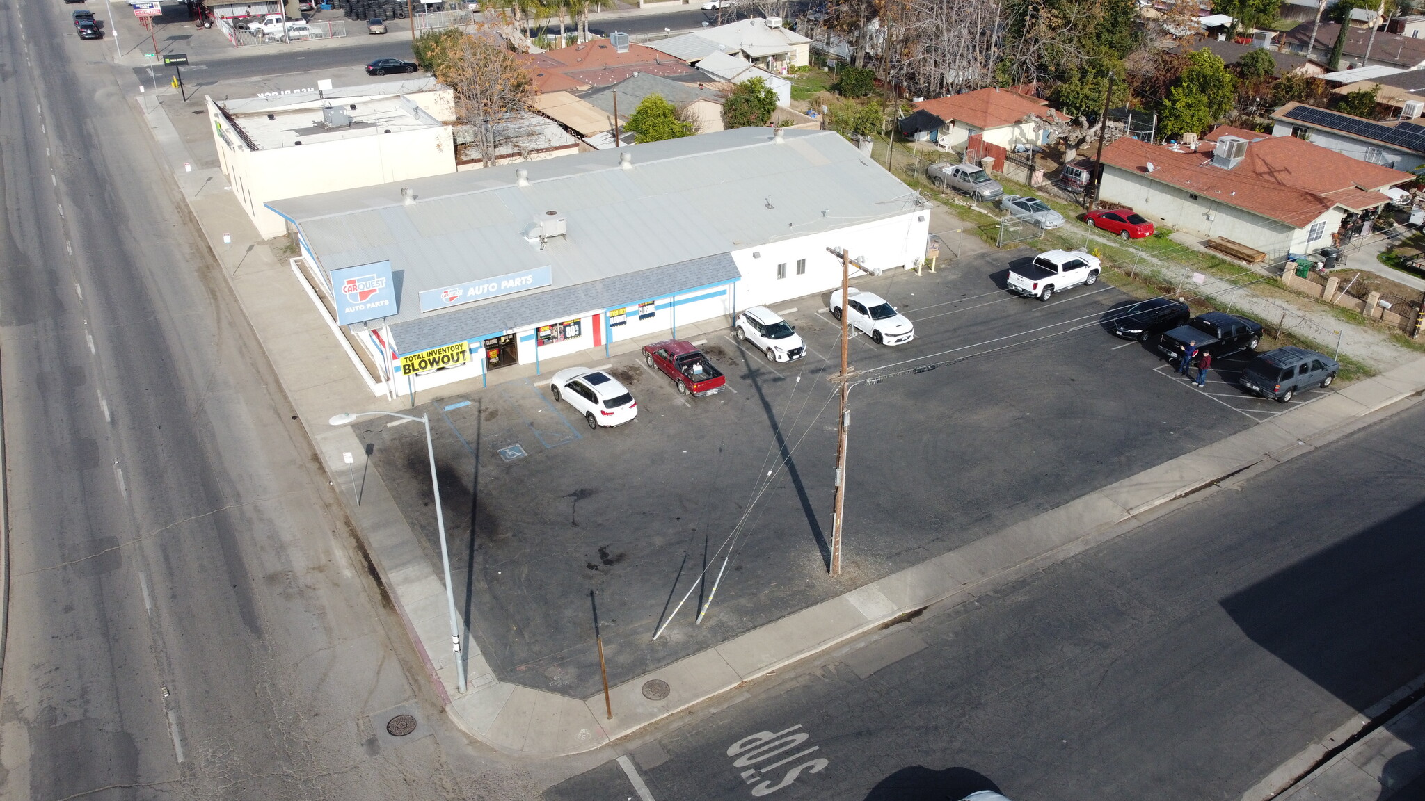 10213 Main St, Lamont, CA for Sale