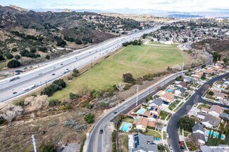 Santa Clarita, CA Residential - 24924 Hawkbryn Ave
