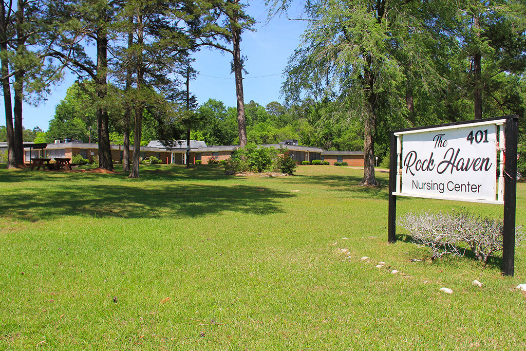 401 SE Stallings Dr, Nacogdoches, TX for Sale