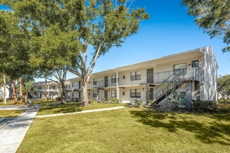 Clearwater, FL Apartments - 16321 Bolesta Rd