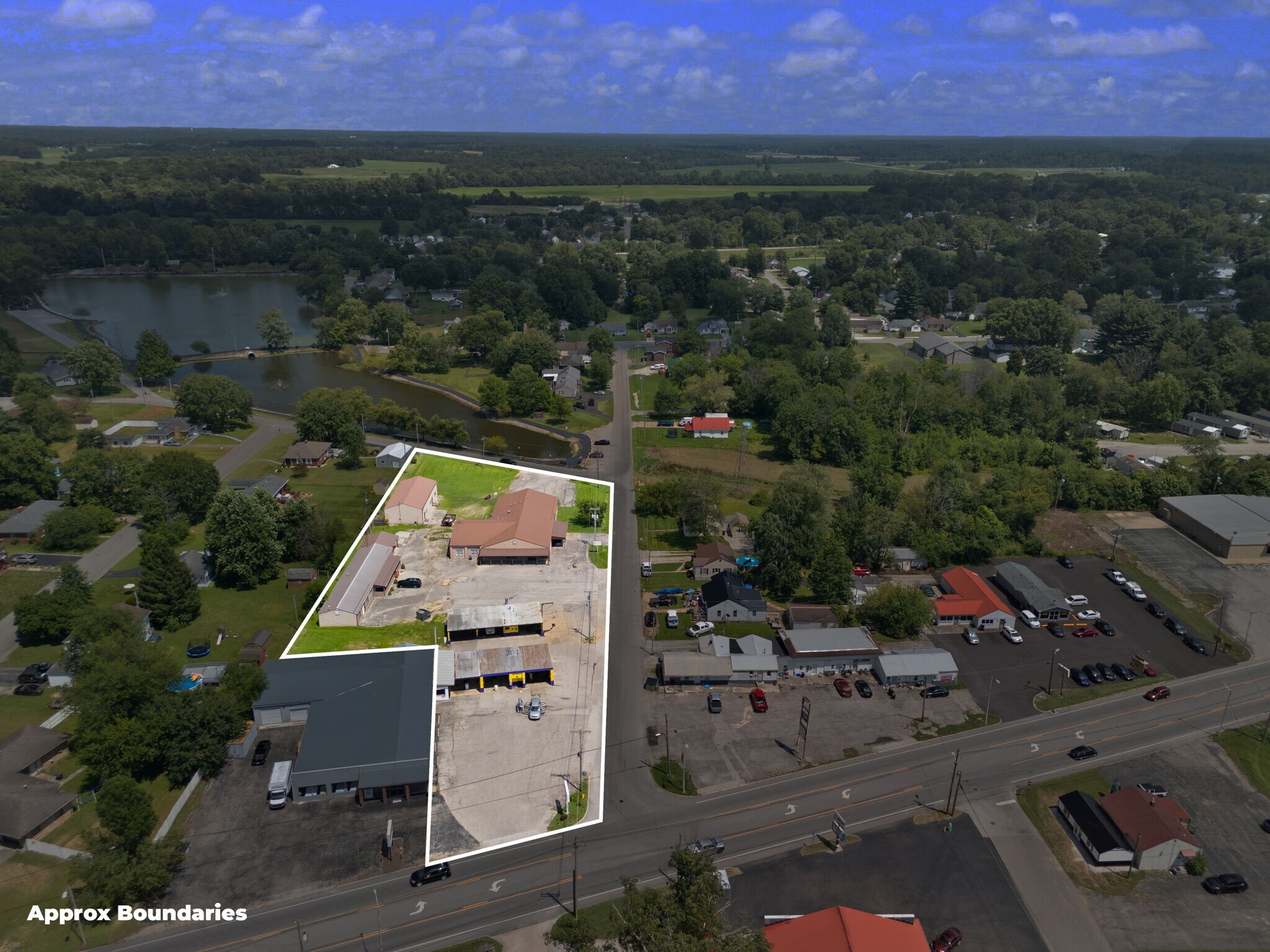 756 Lakeshore Dr, Scottsburg, IN for Sale