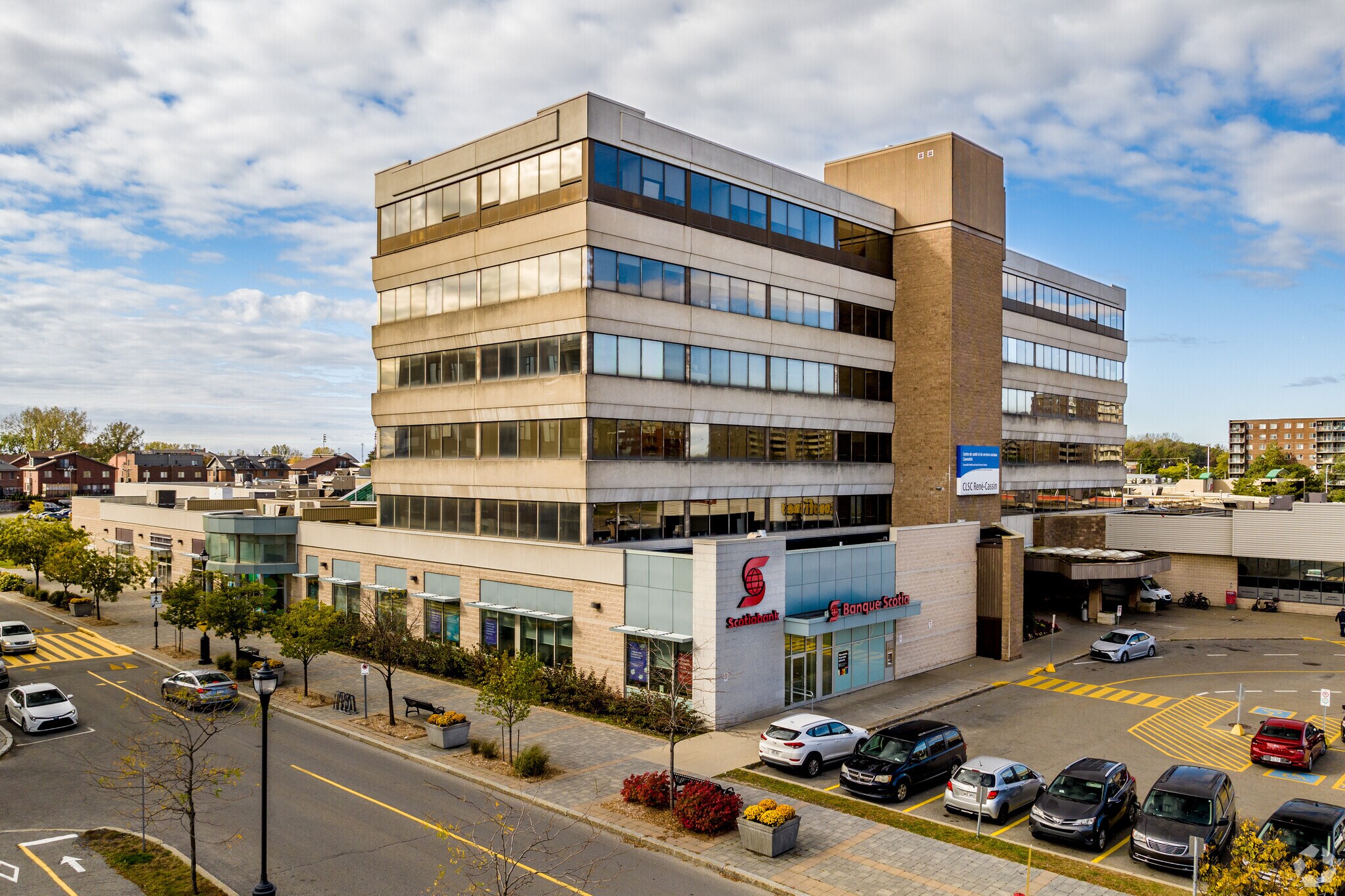 5800 Boul Cavendish, Cote-St-Luc, QC for Rent