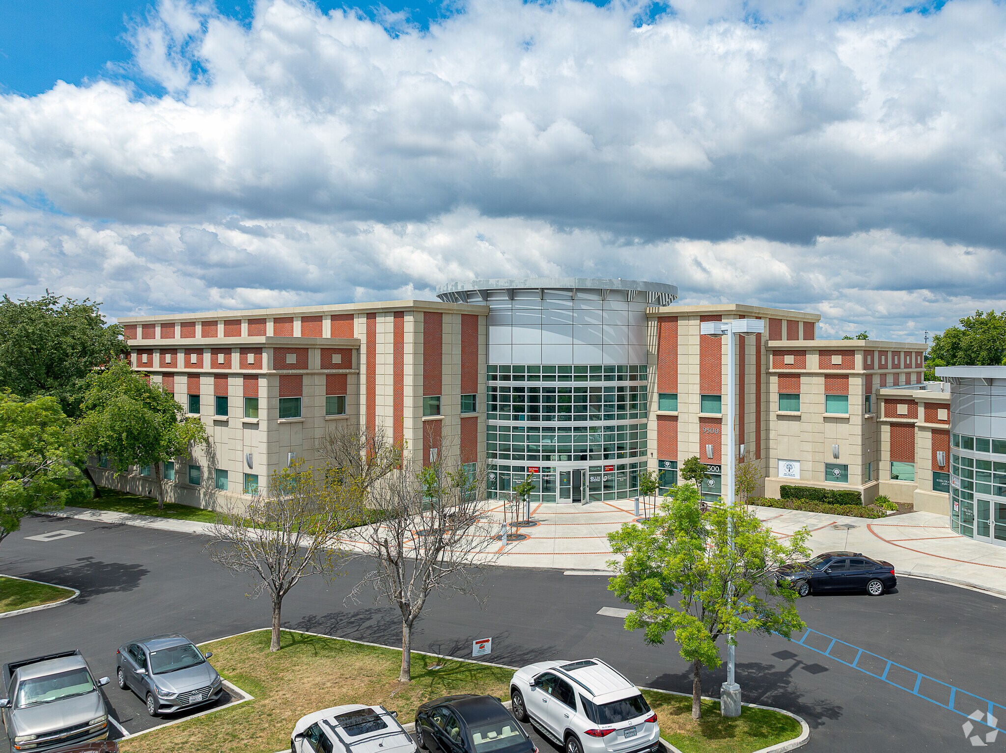 9450-9500 Stockdale Hwy, Bakersfield, CA for Rent