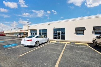 La Porte, TX Office/Retail, Medical, Retail, Flex - 1001-1023 S Broadway St