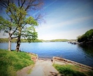 Camdenton, MO Commercial Land - 226 Chimney Rock Rd