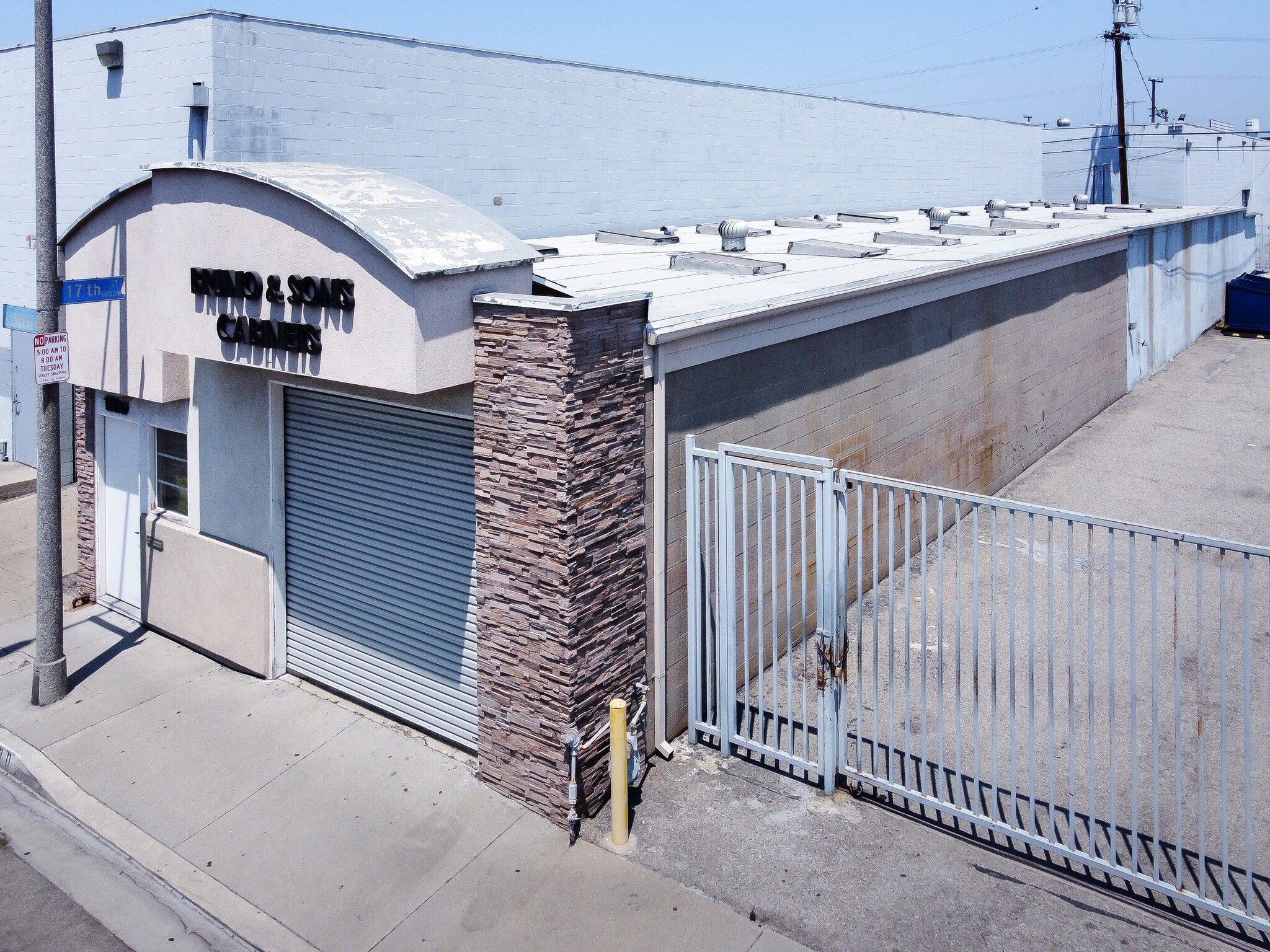 1690 Hayes Ave, Long Beach, CA for Rent