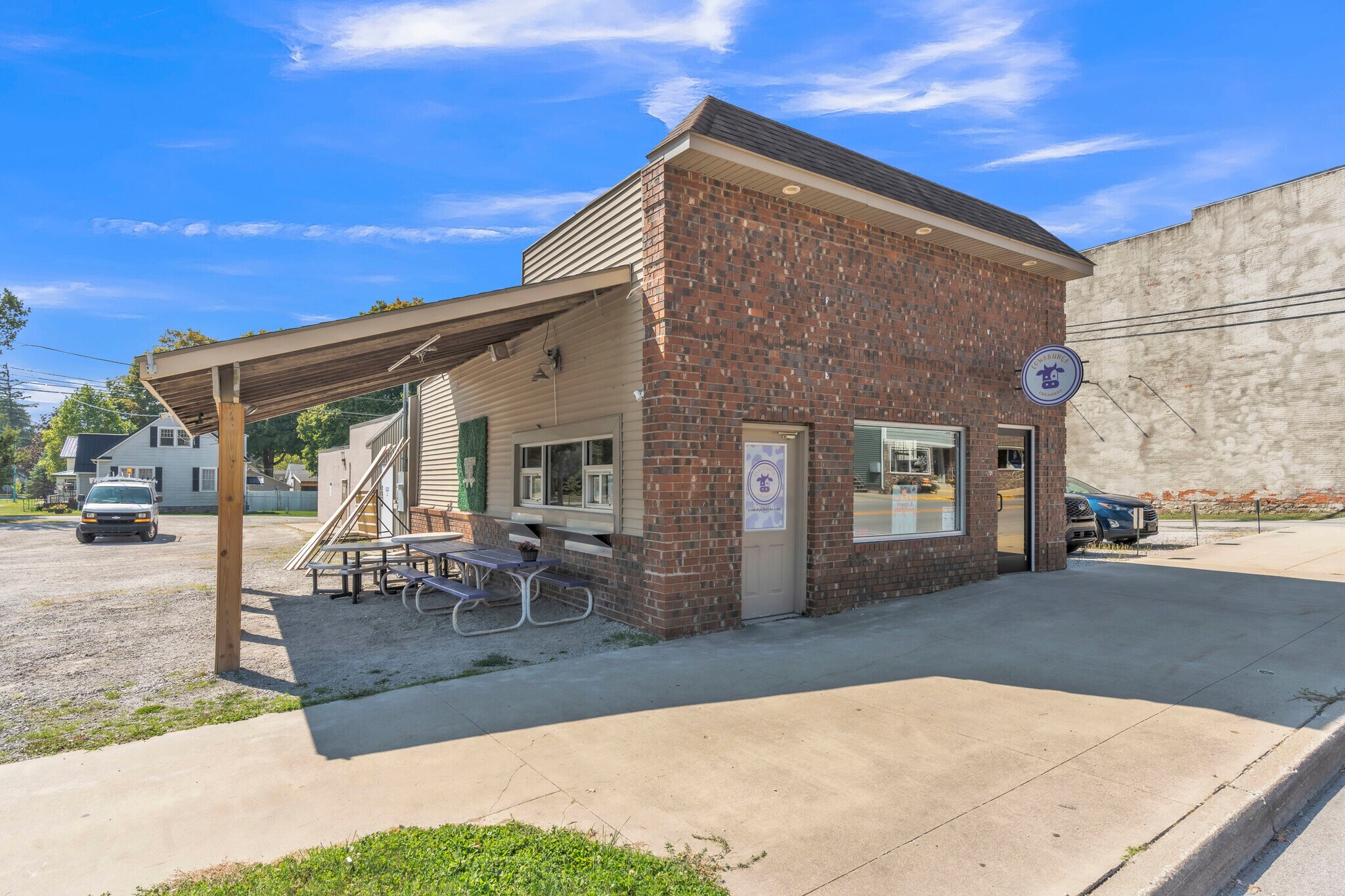 118 E Main St, Albion, IN for Sale
