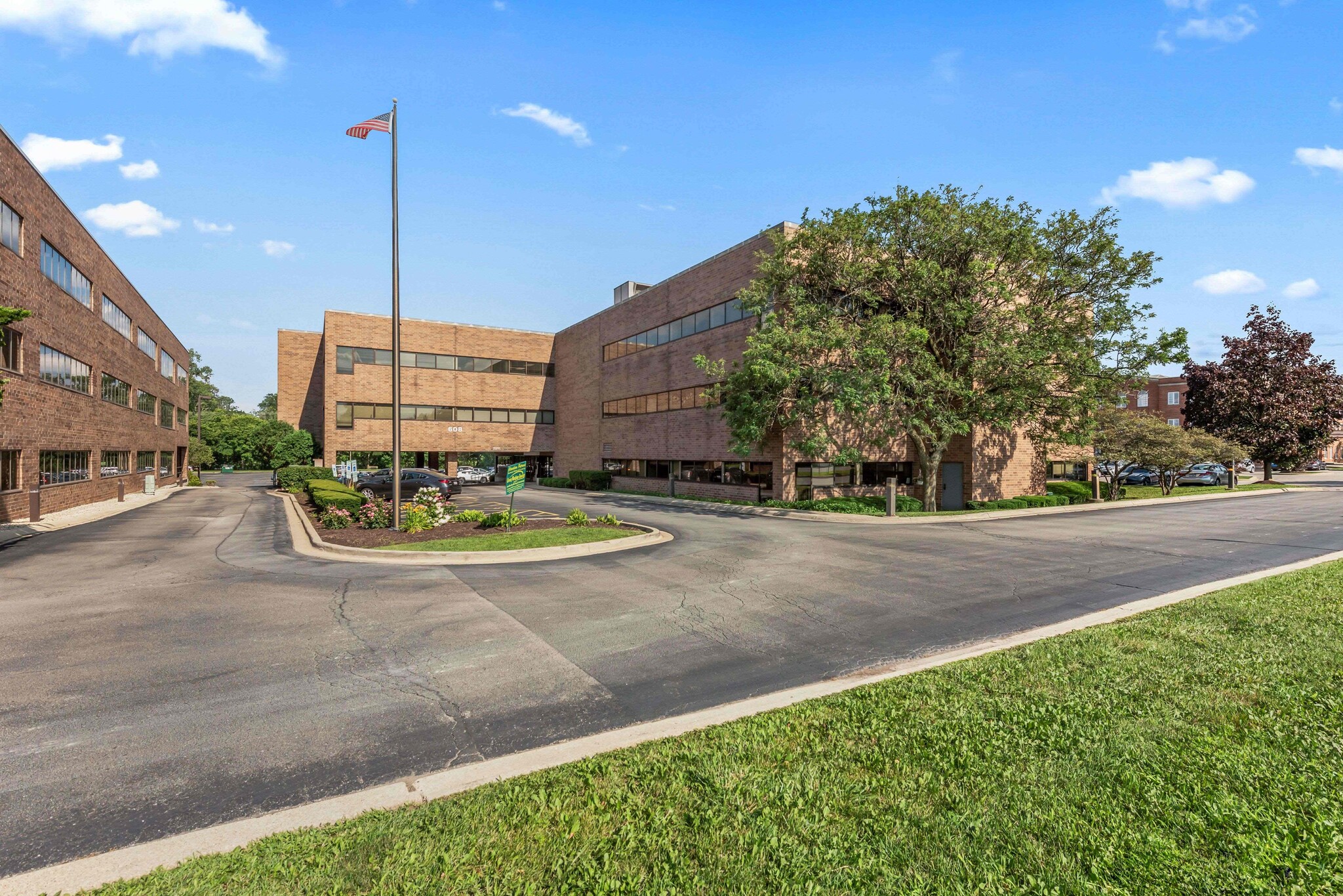 608 S Washington St, Naperville, IL for Rent